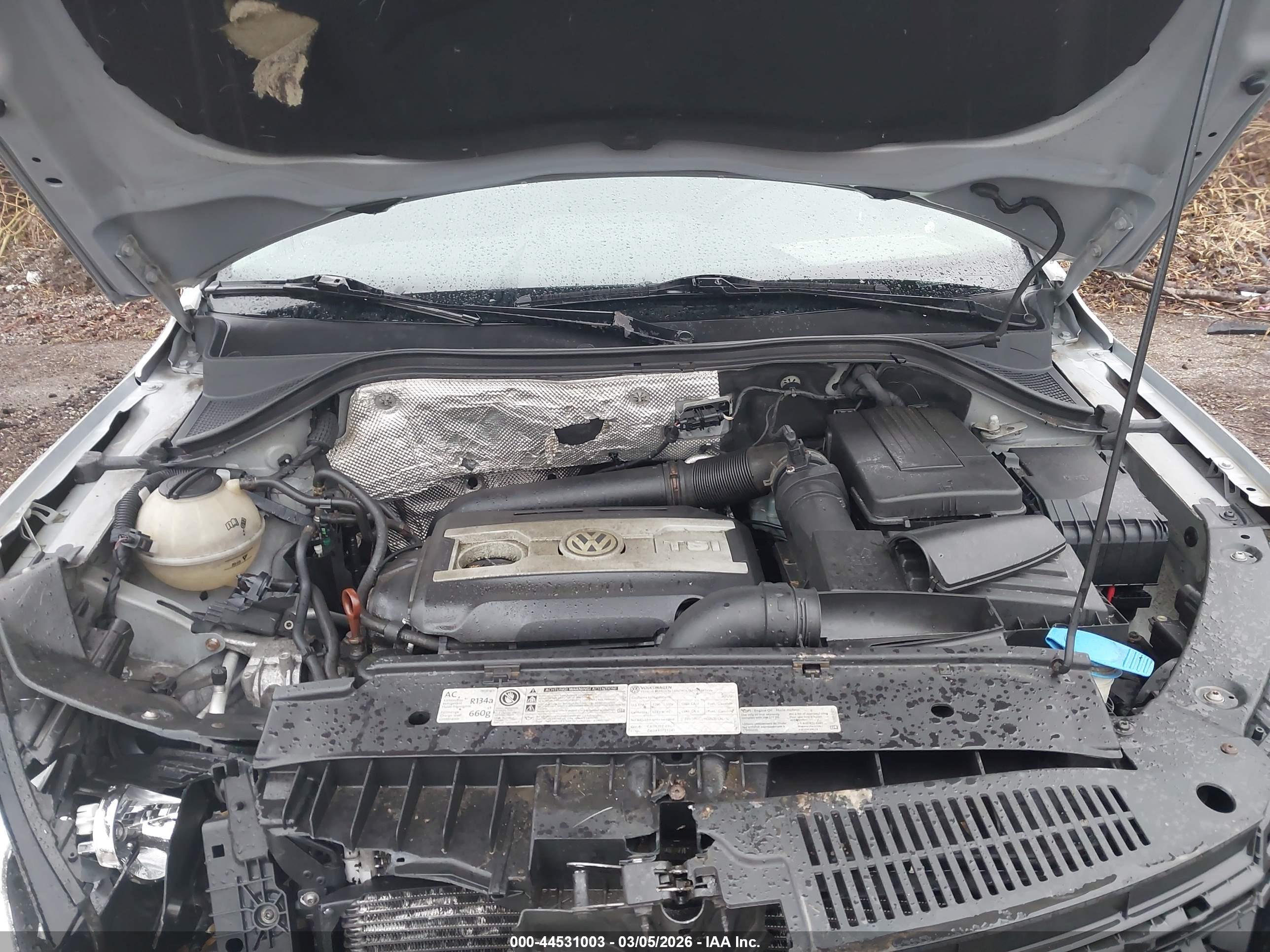 VOLKSWAGEN TIGUAN image 10
