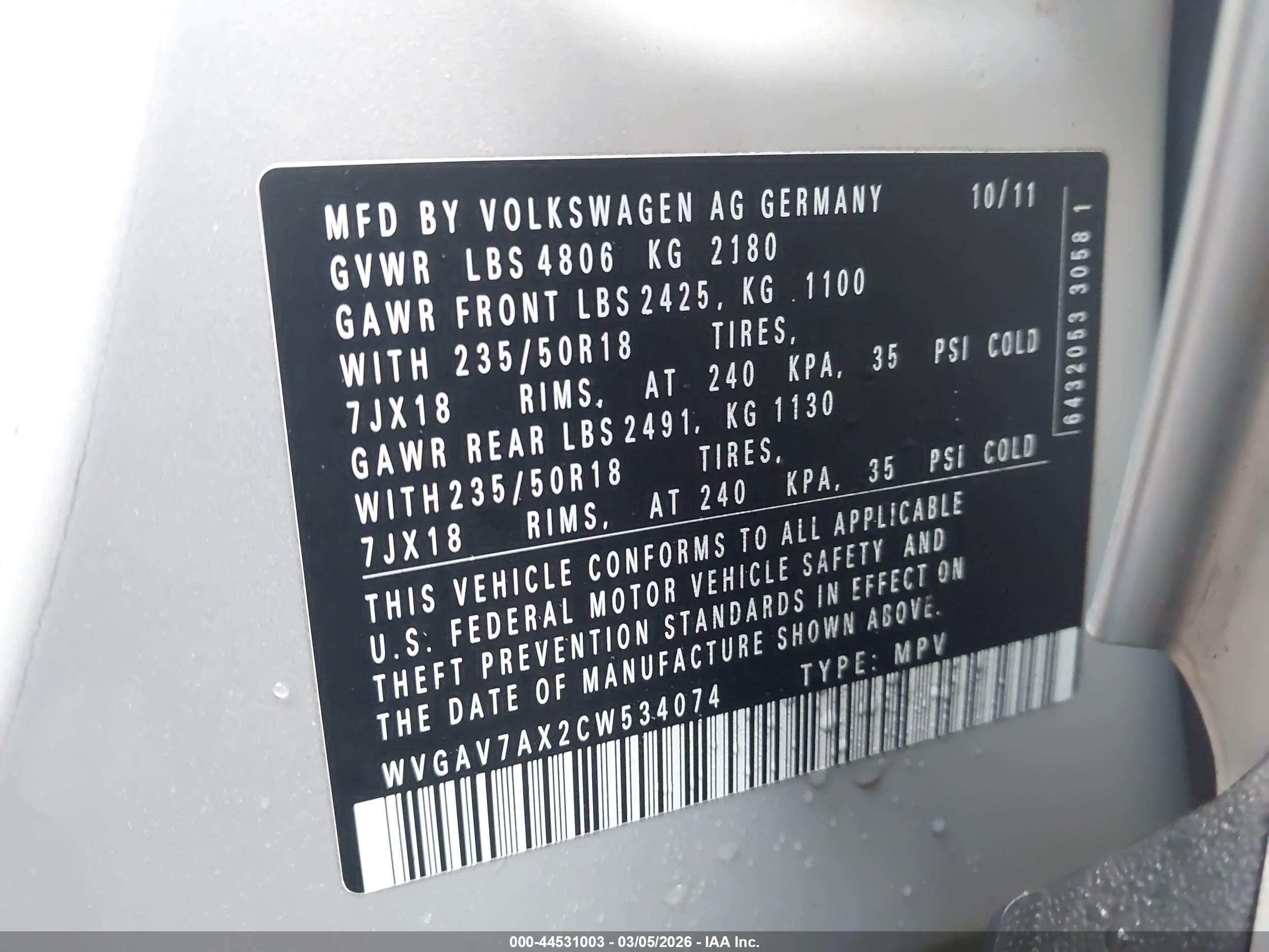 VOLKSWAGEN TIGUAN image 9