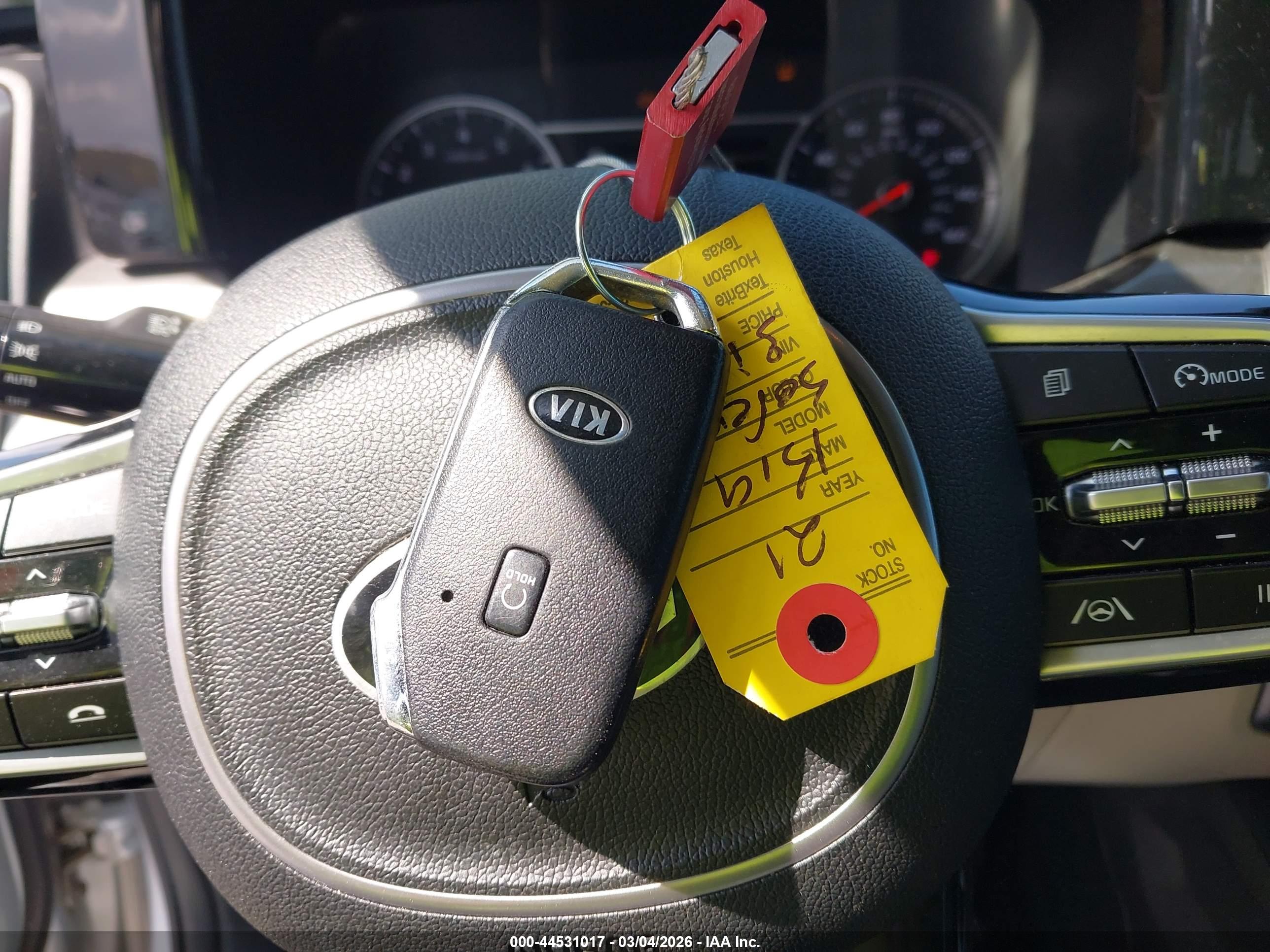 KIA SORENTO image 11