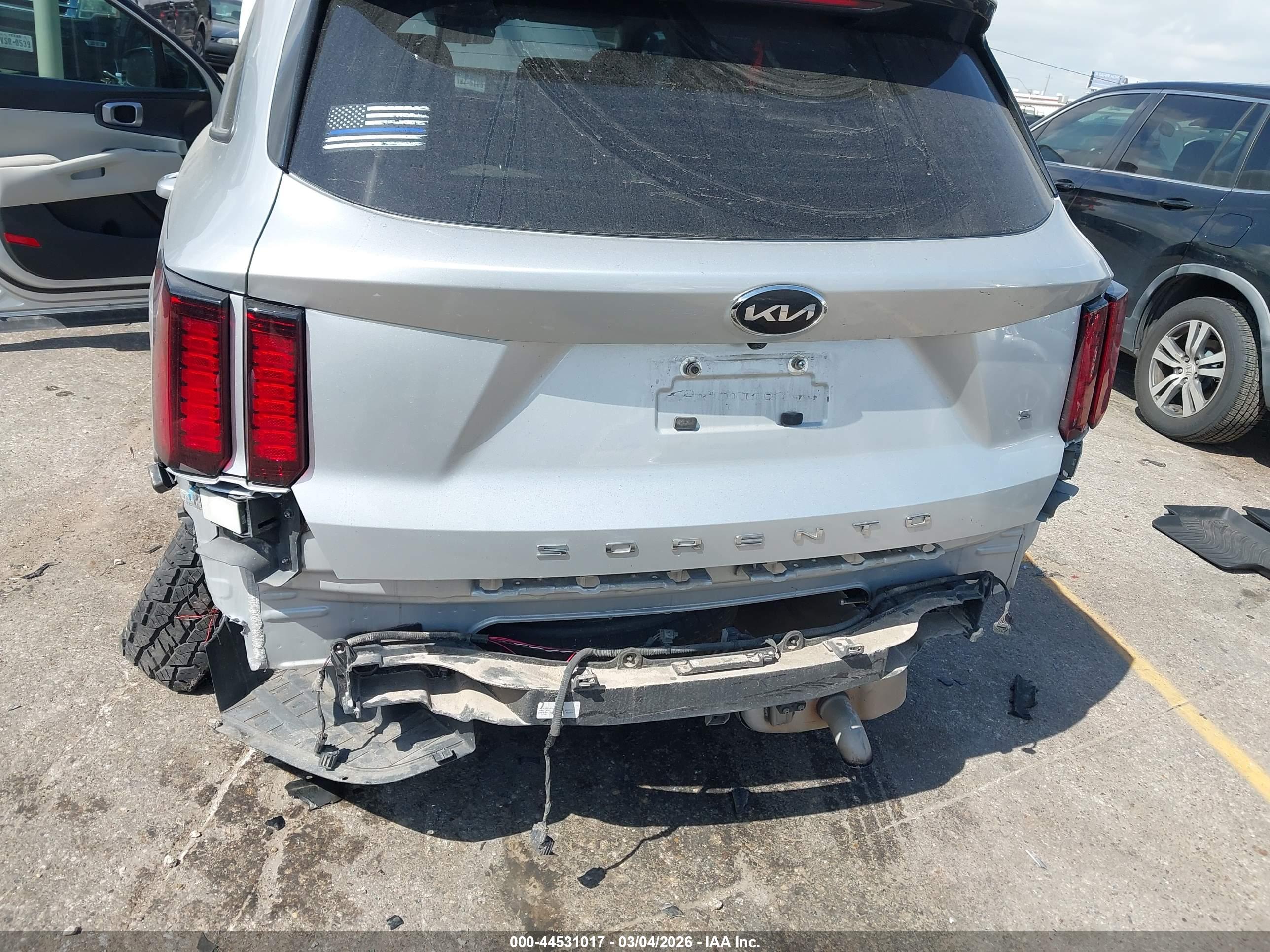KIA SORENTO image 6