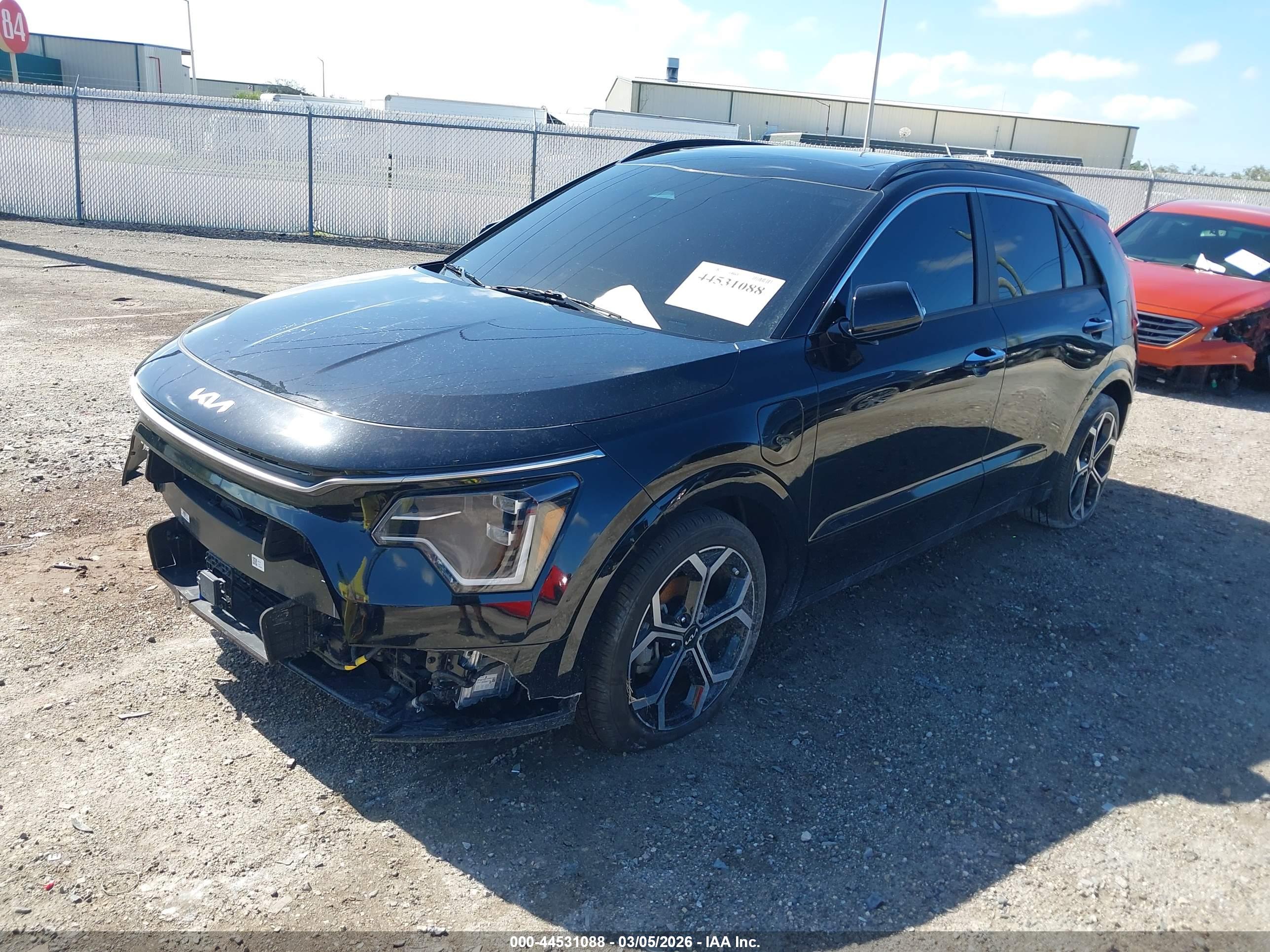 KIA NIRO image 2