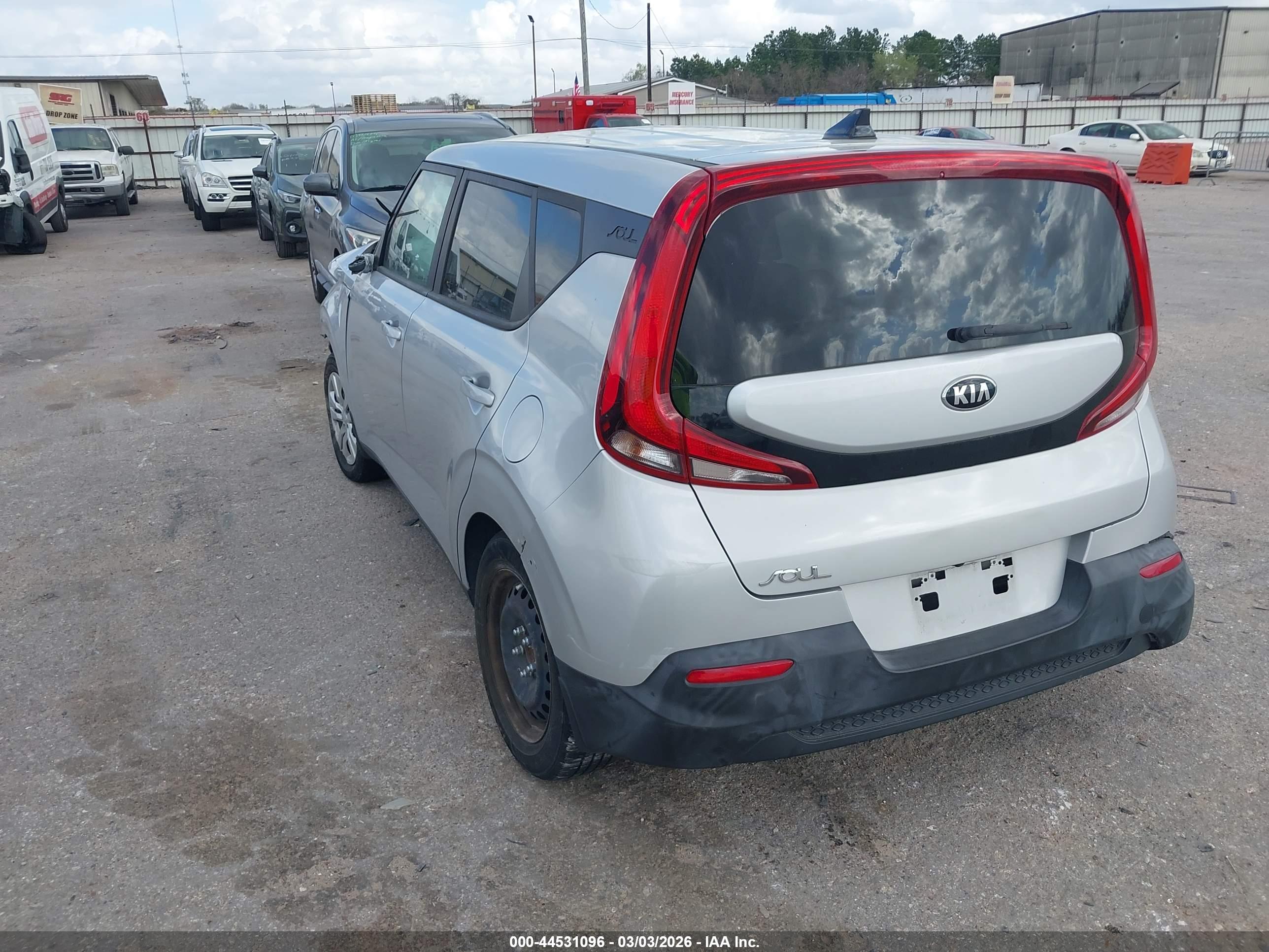 KIA SOUL image 3