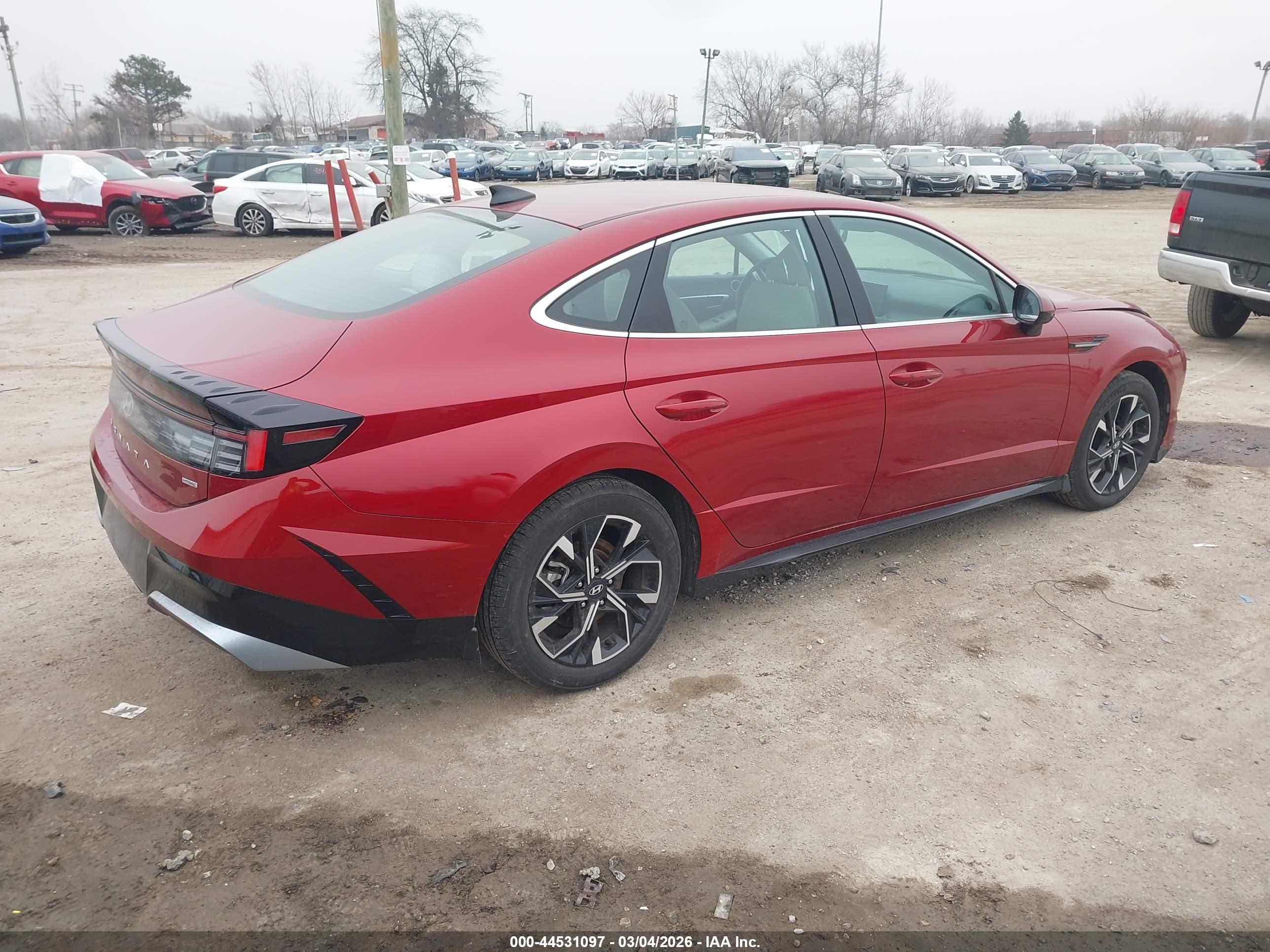 HYUNDAI SONATA image 4