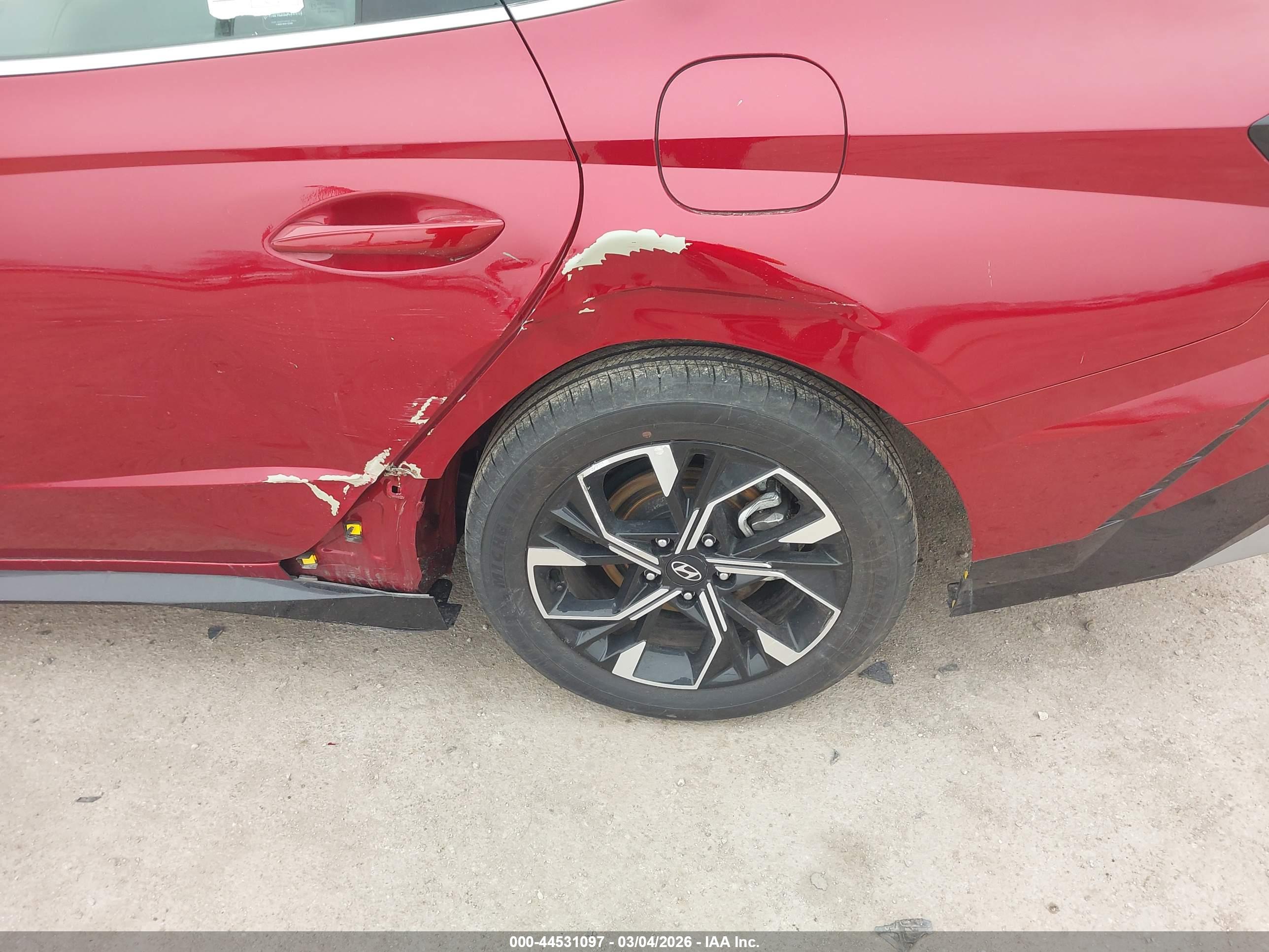 HYUNDAI SONATA image 6