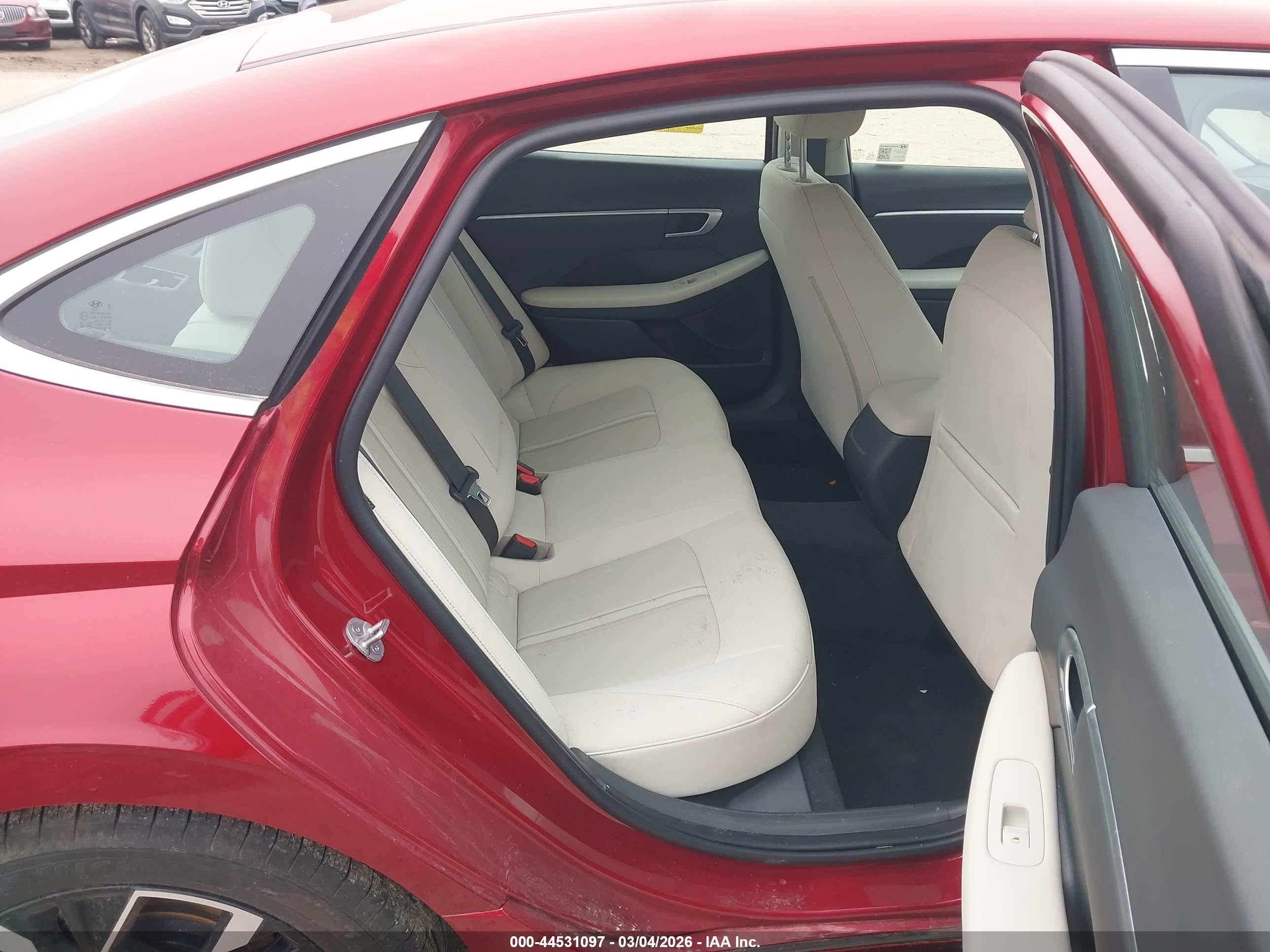 HYUNDAI SONATA image 8