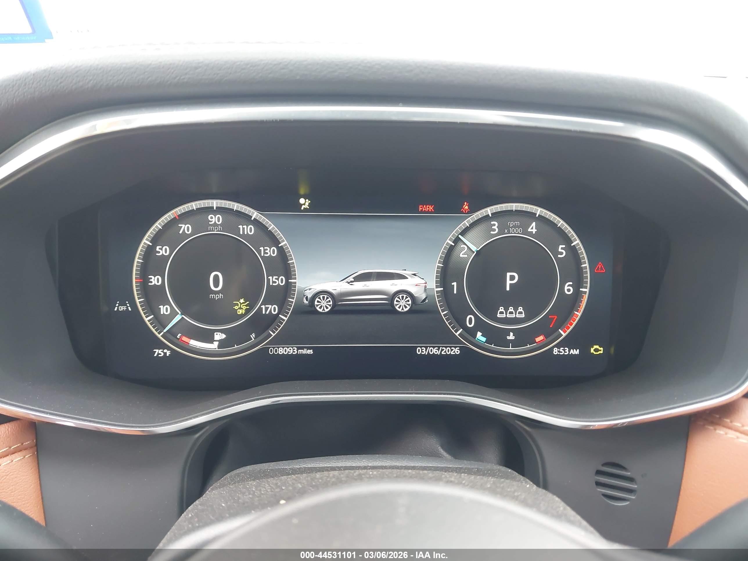 JAGUAR F-PACE image 7