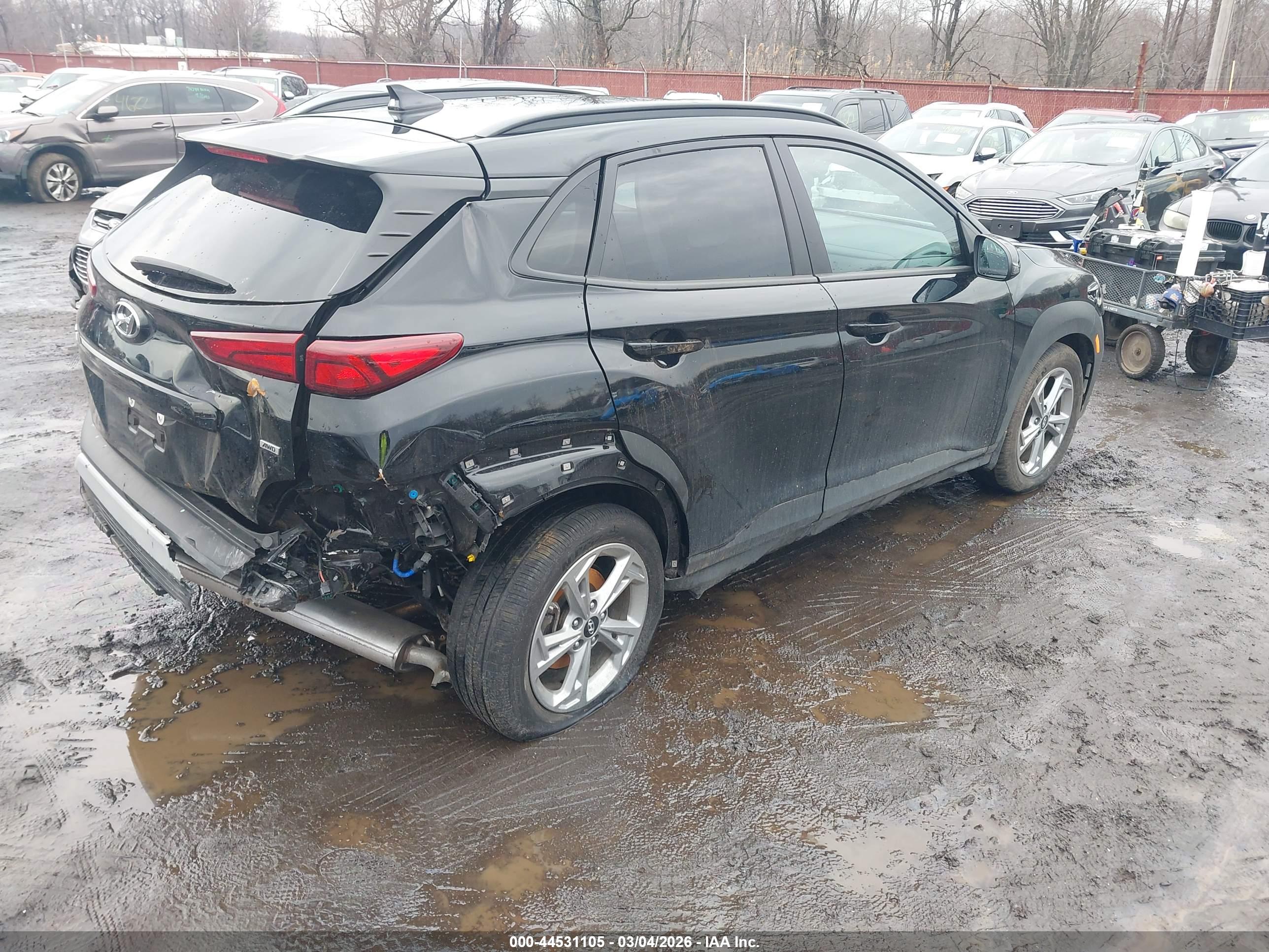 HYUNDAI KONA image 4