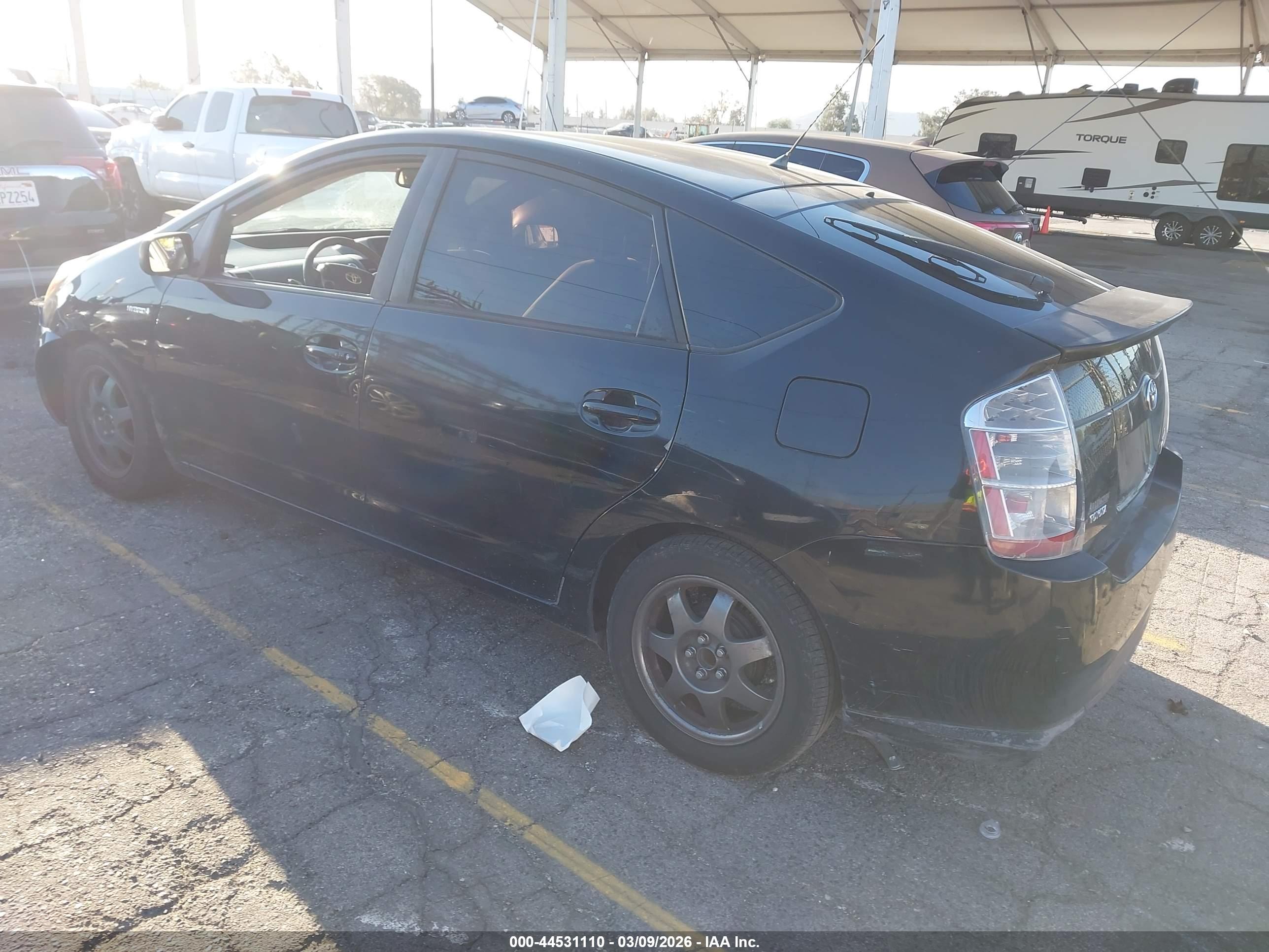 TOYOTA PRIUS image 3