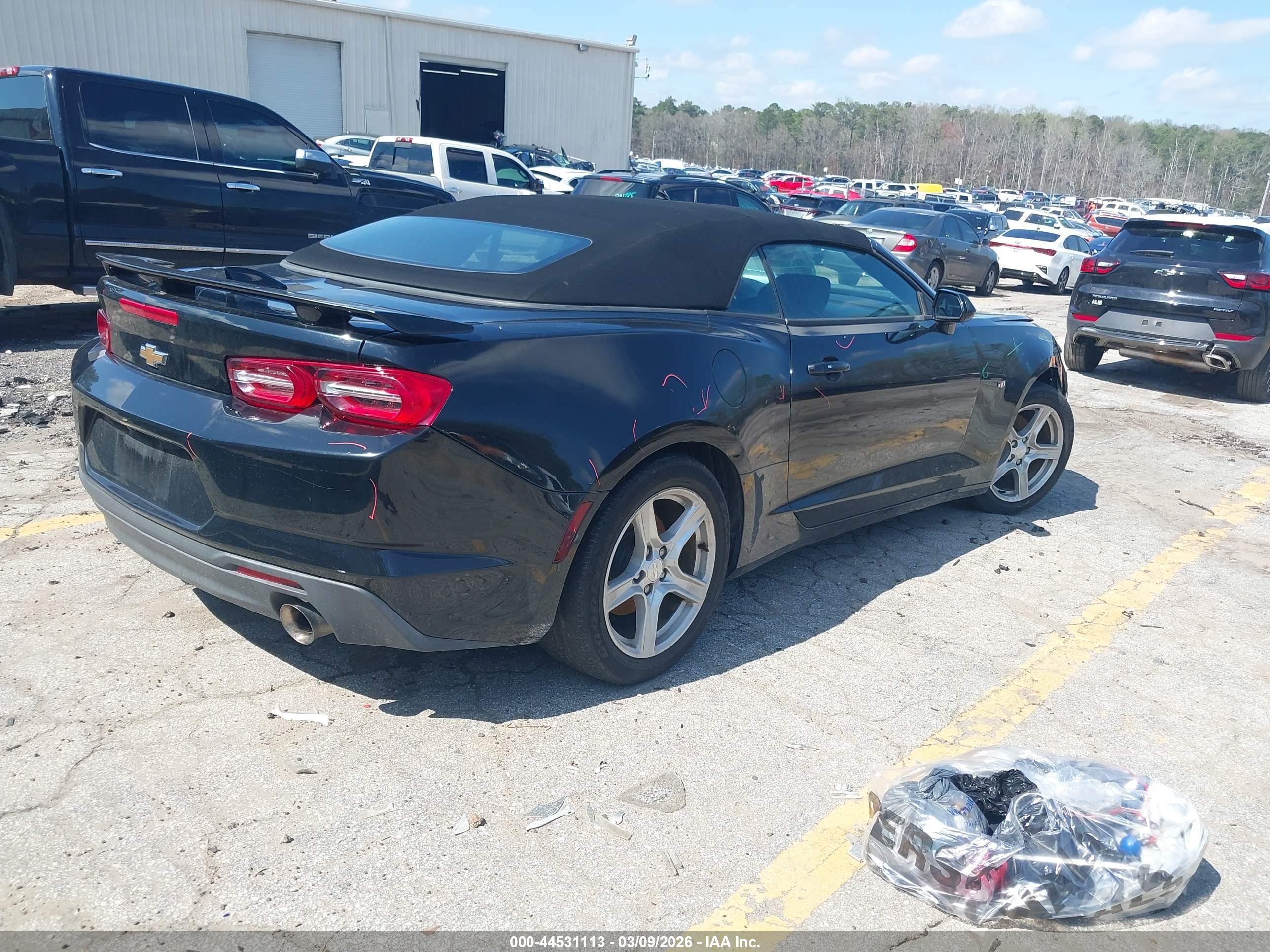 CHEVROLET CAMARO image 4