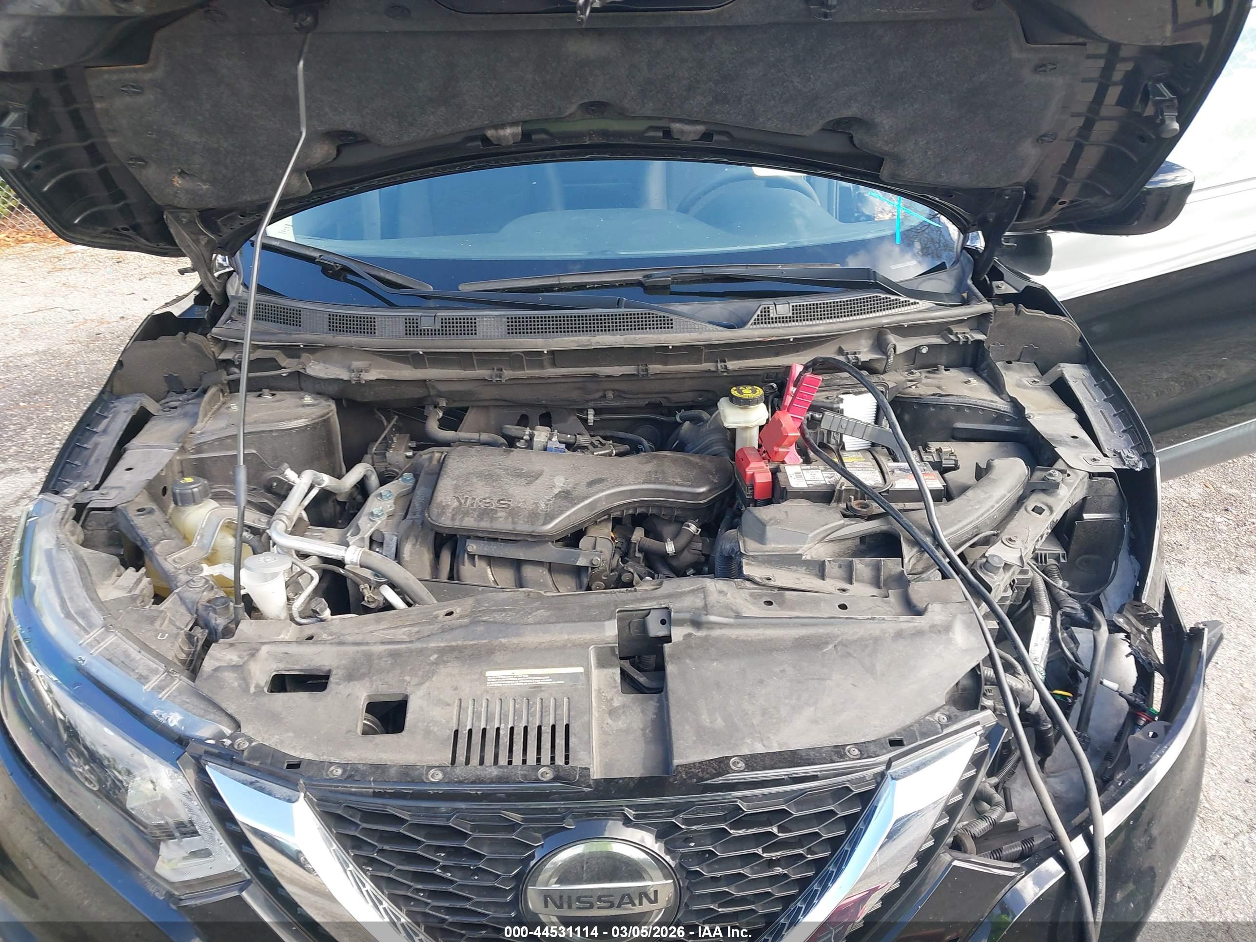 NISSAN ROGUE image 10