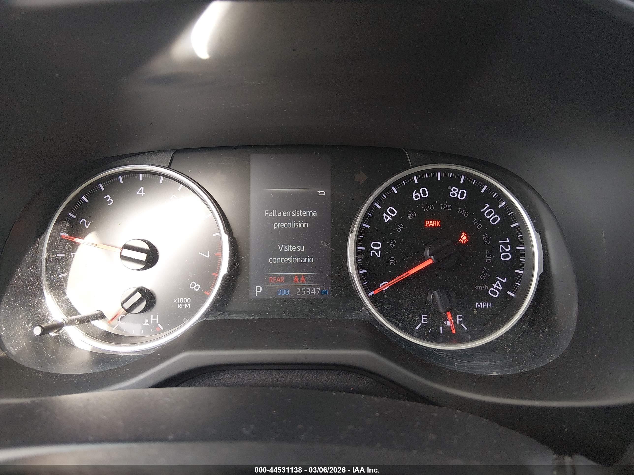 TOYOTA RAV4 image 7