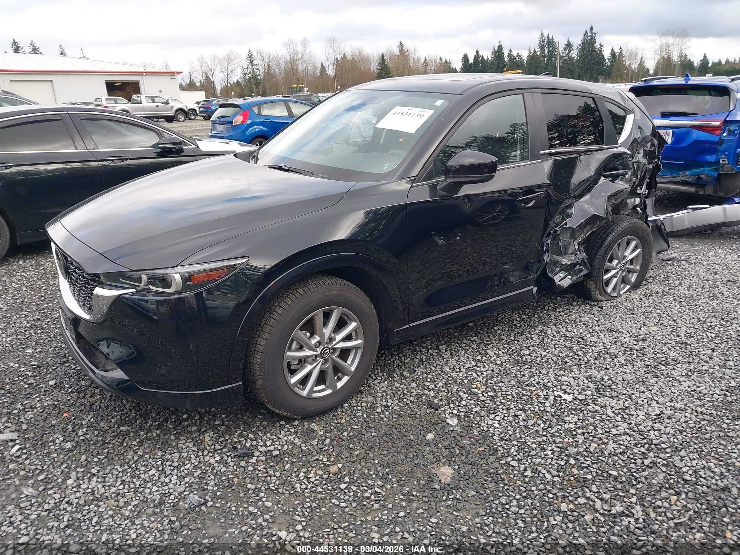 MAZDA CX-5 image 2