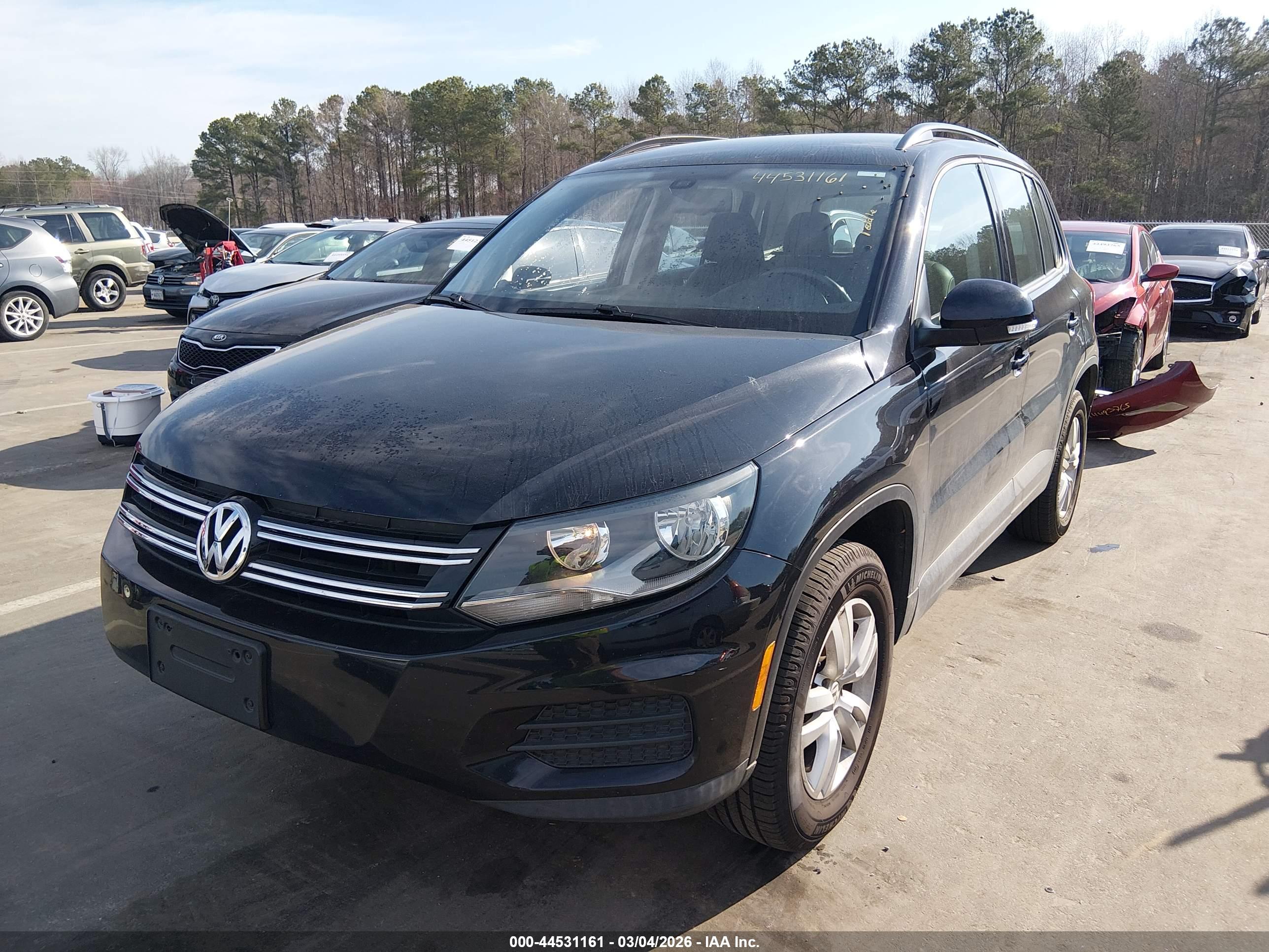 VOLKSWAGEN TIGUAN image 6