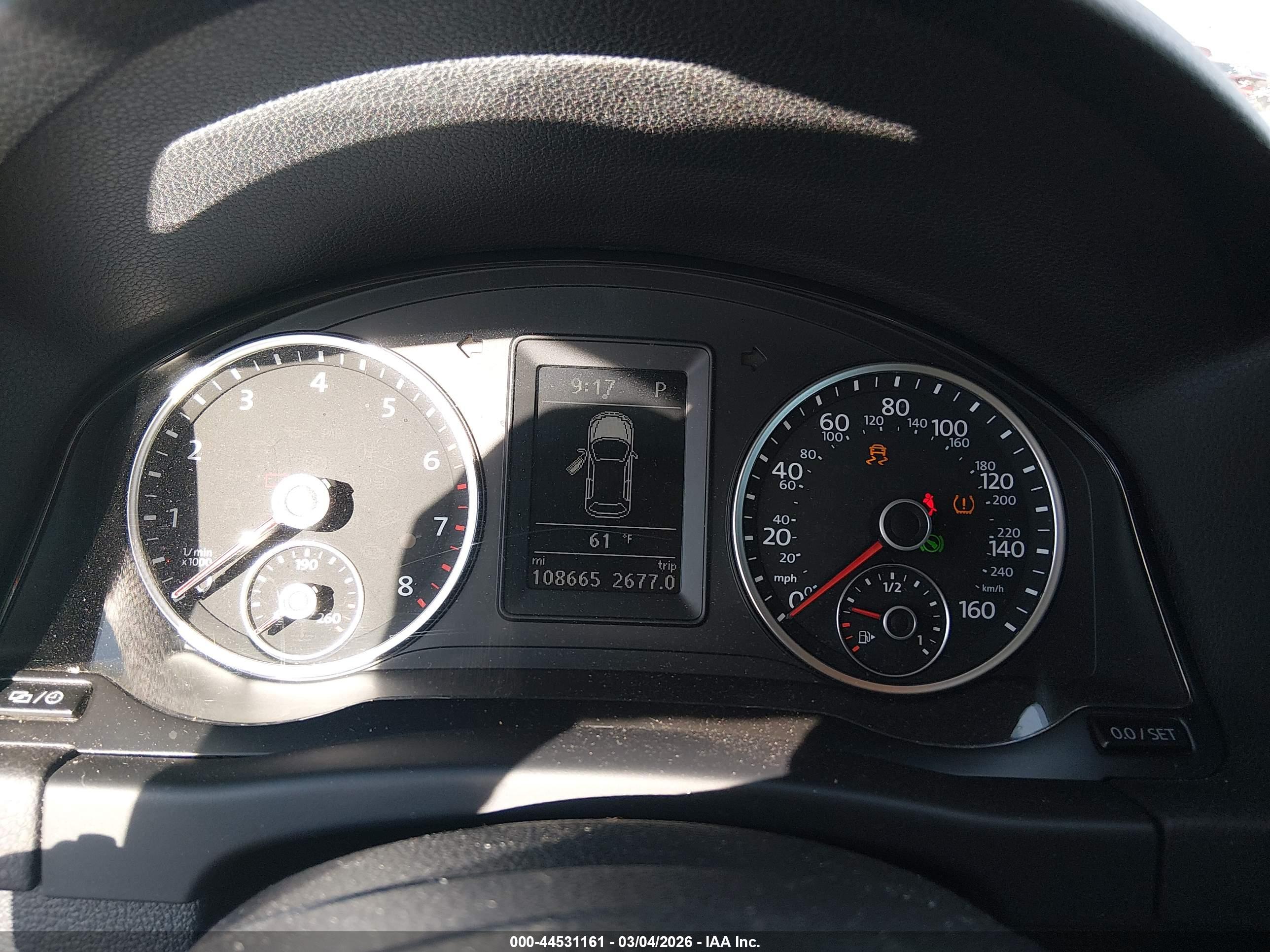 VOLKSWAGEN TIGUAN image 7