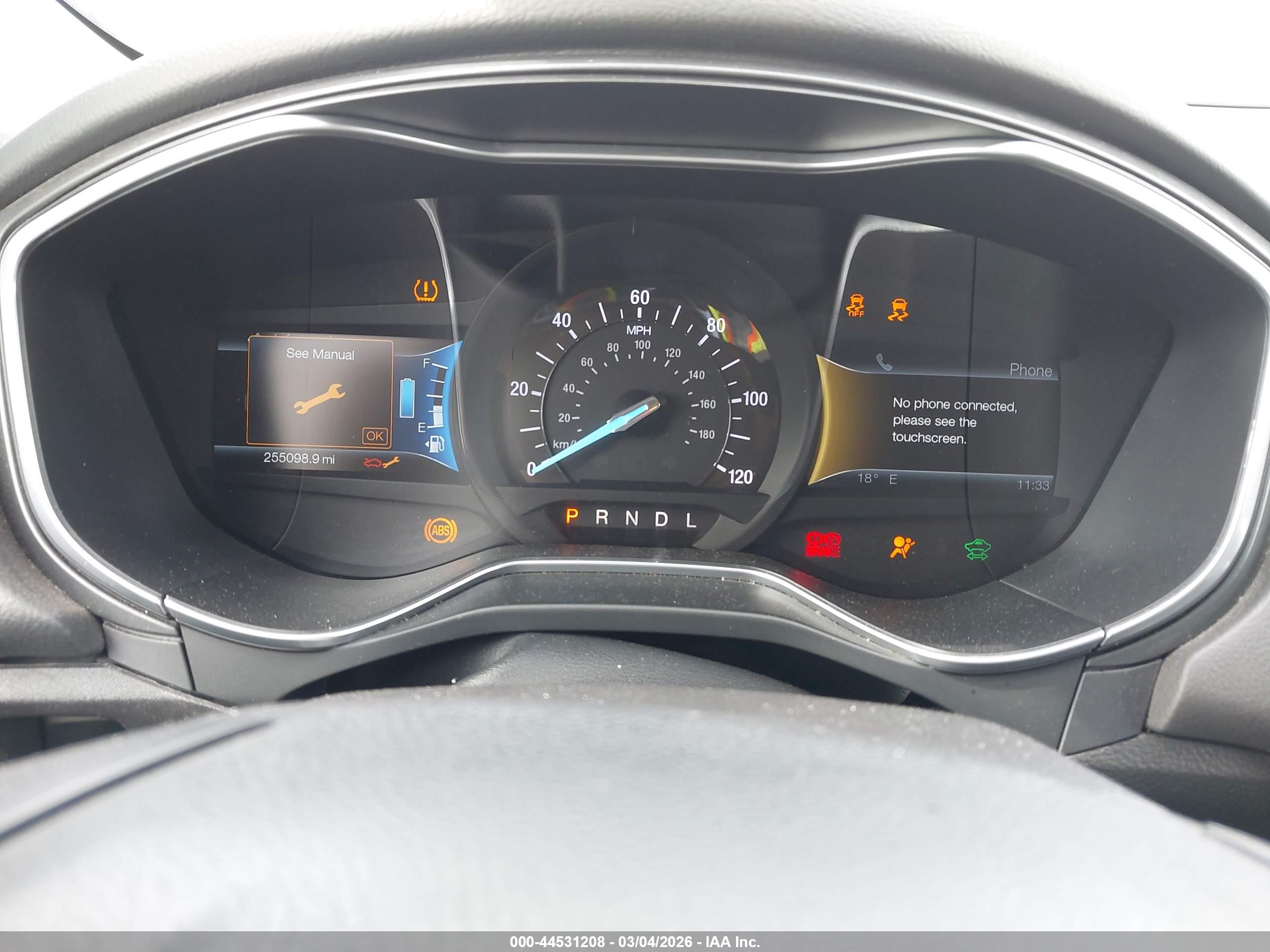 FORD FUSION image 7