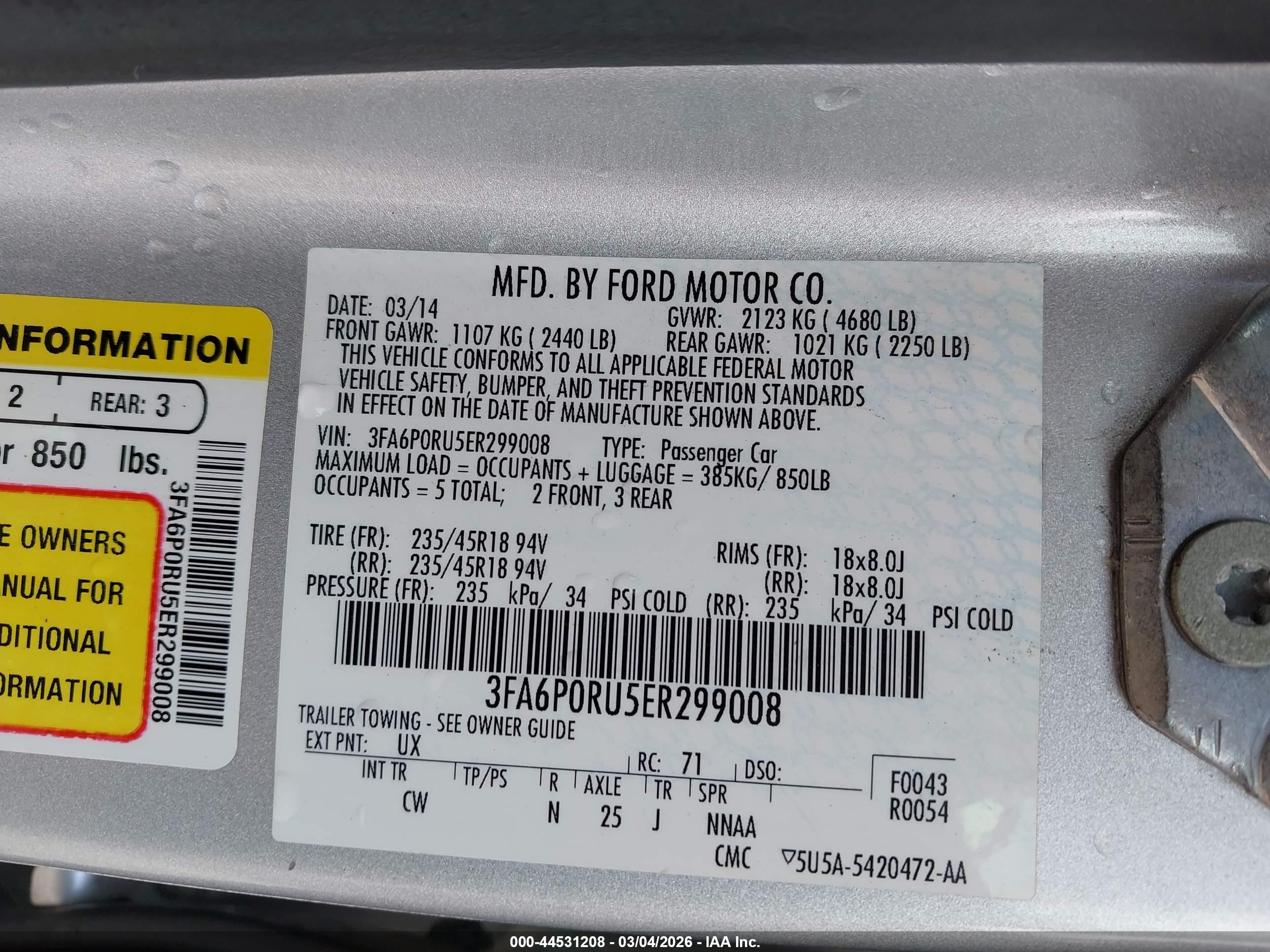 FORD FUSION image 9