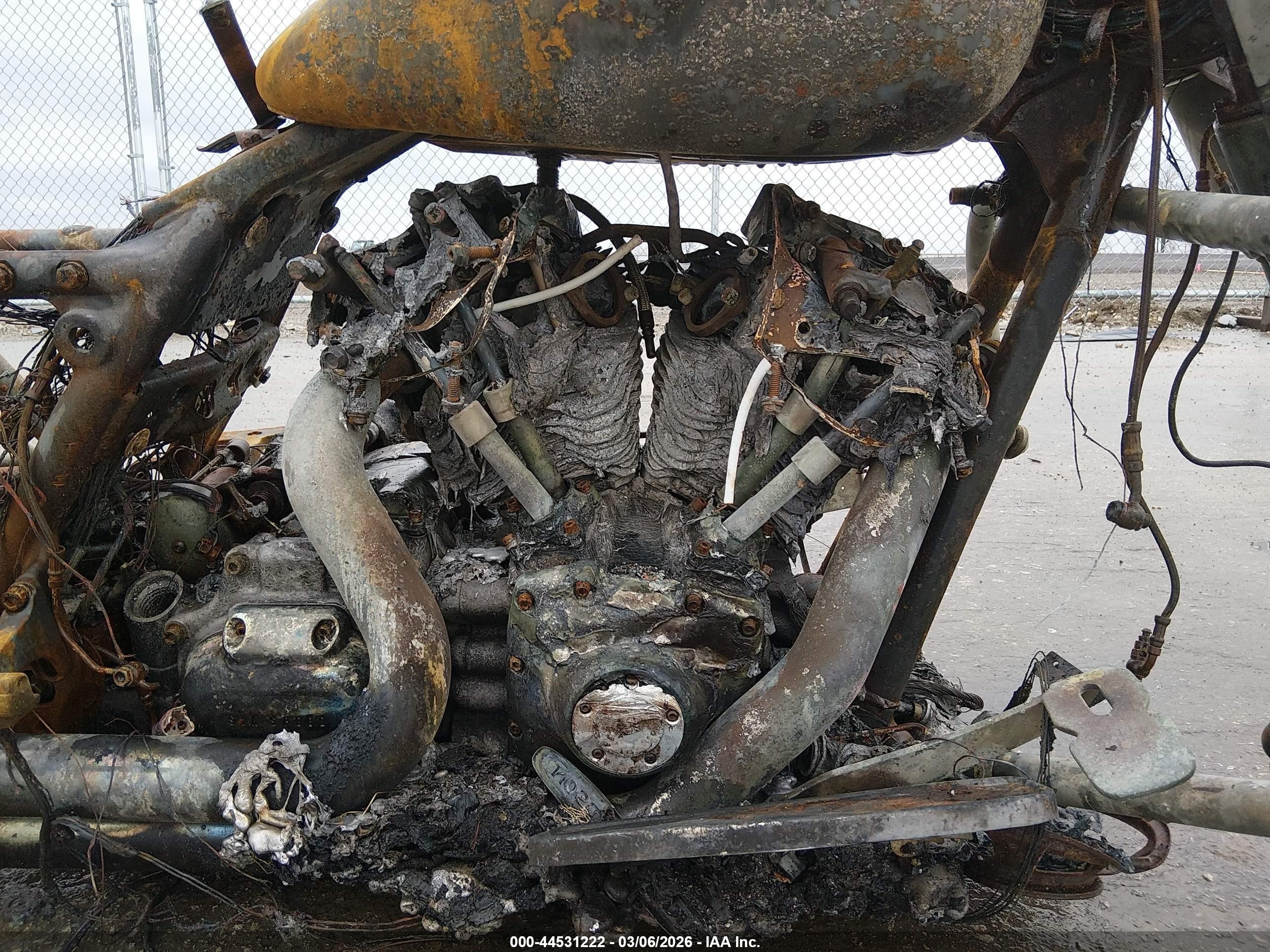 HARLEY-DAVIDSON FLHTK image 8