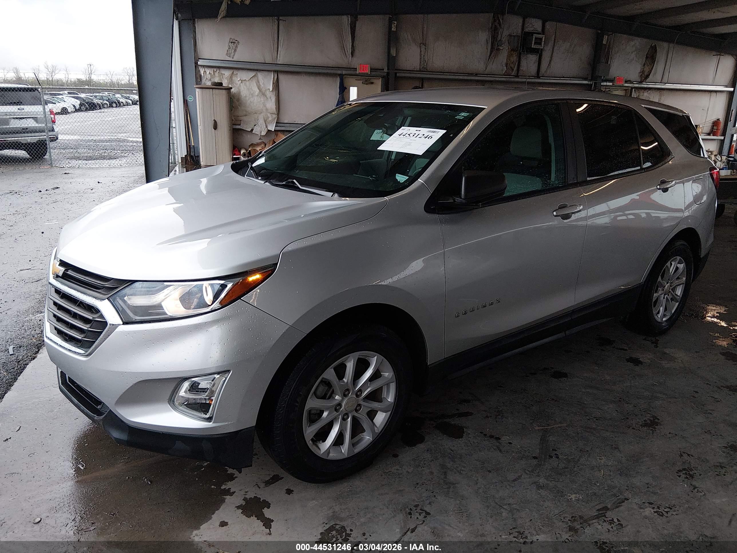CHEVROLET EQUINOX image 2