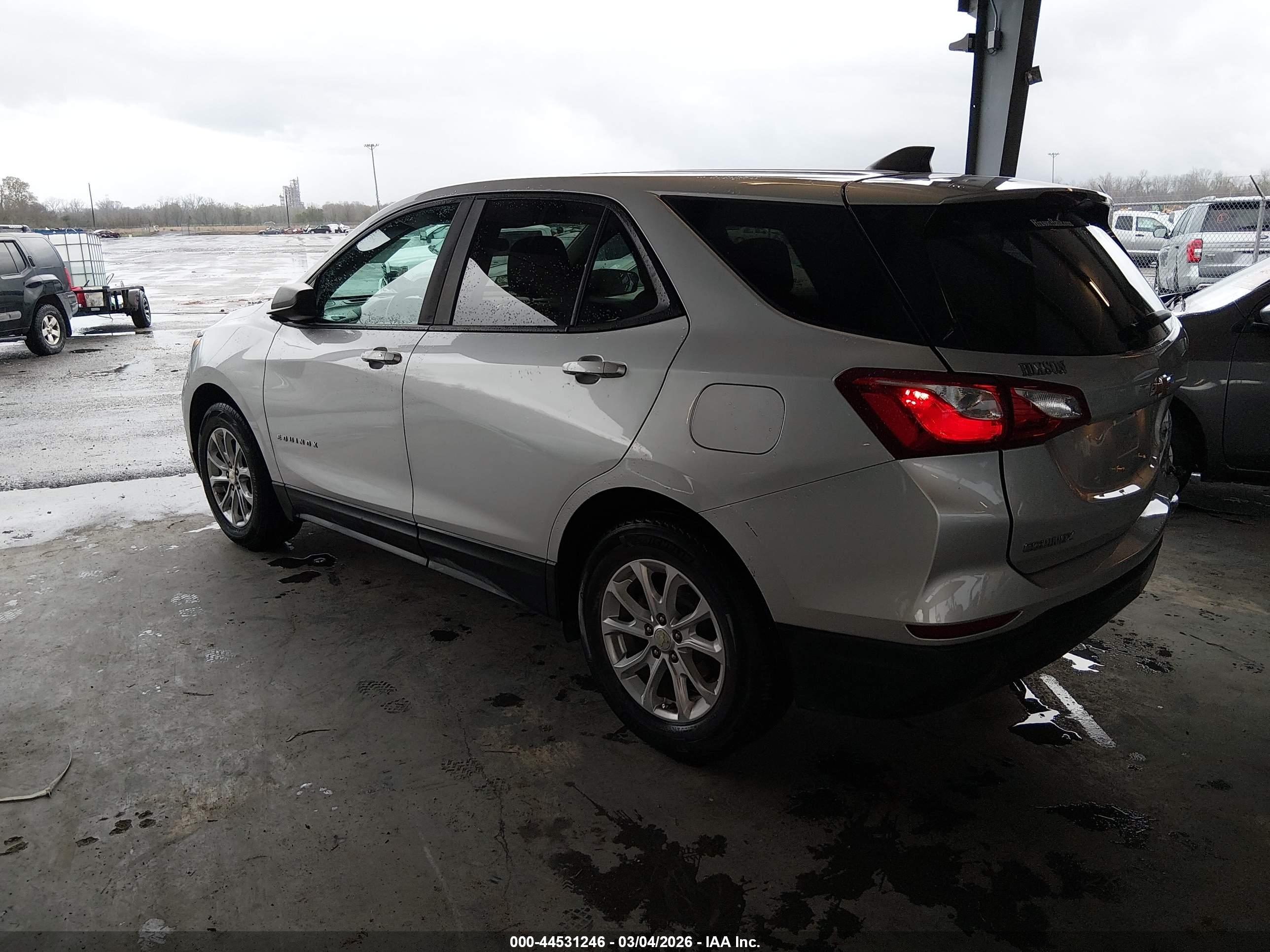 CHEVROLET EQUINOX image 3
