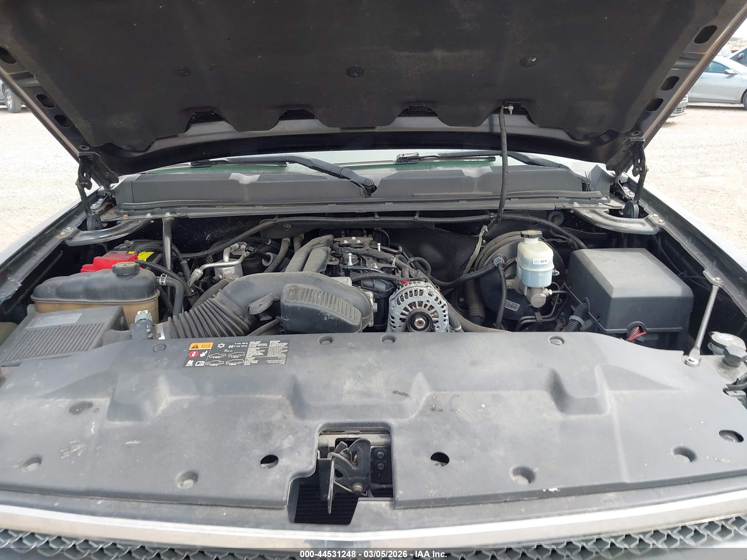 CHEVROLET SILVERADO image 10