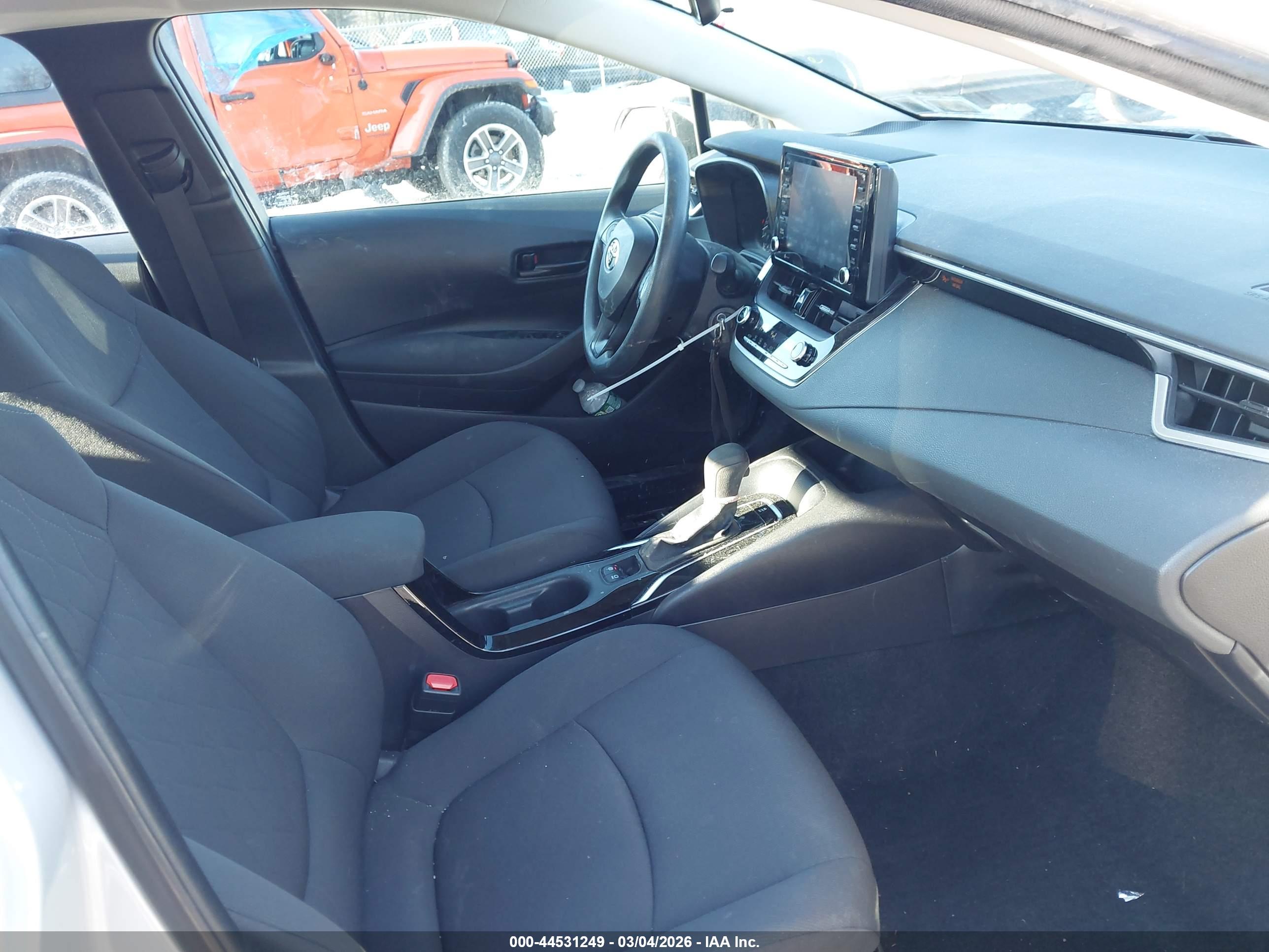 TOYOTA COROLLA image 5