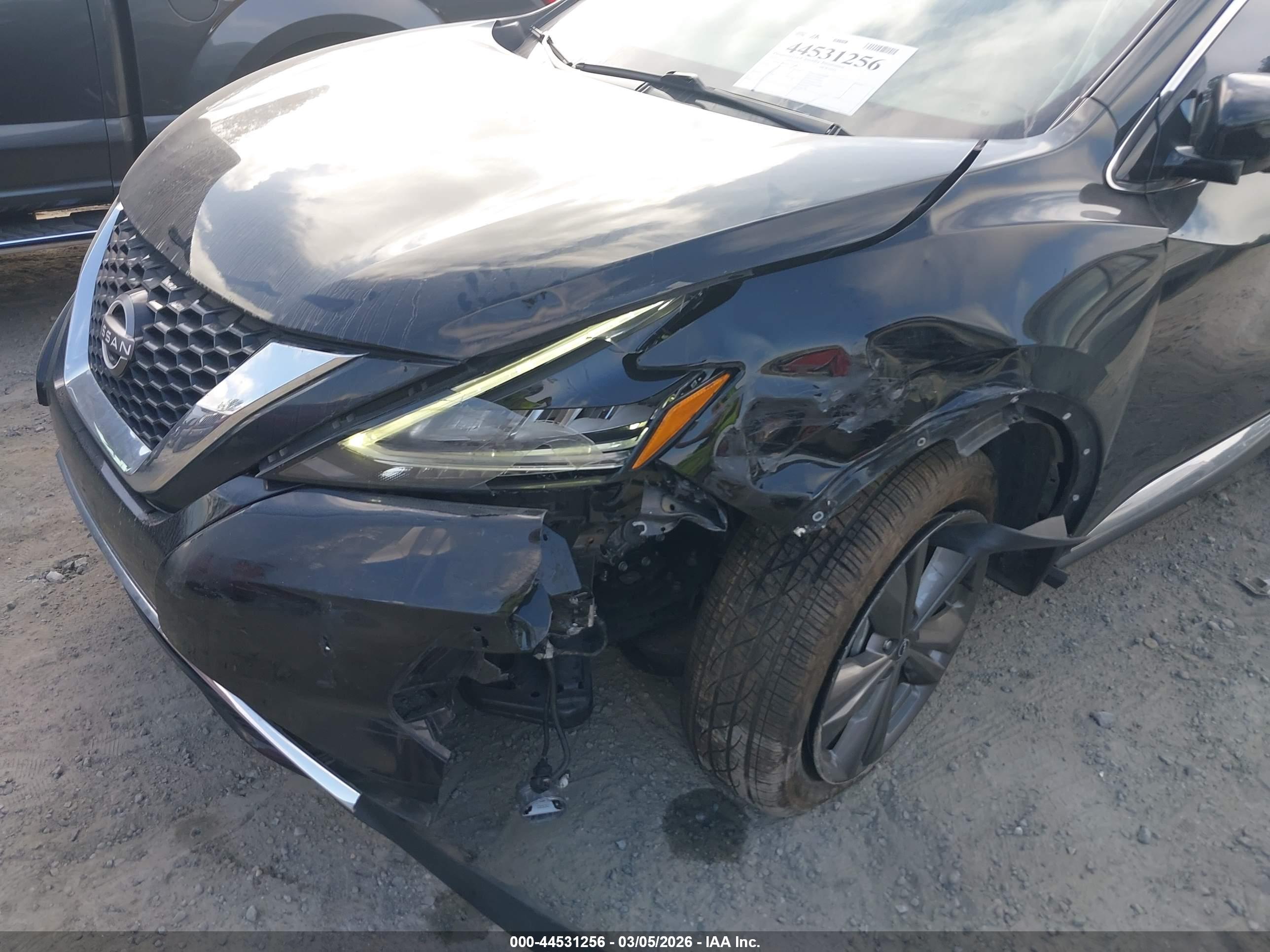 NISSAN MURANO image 6