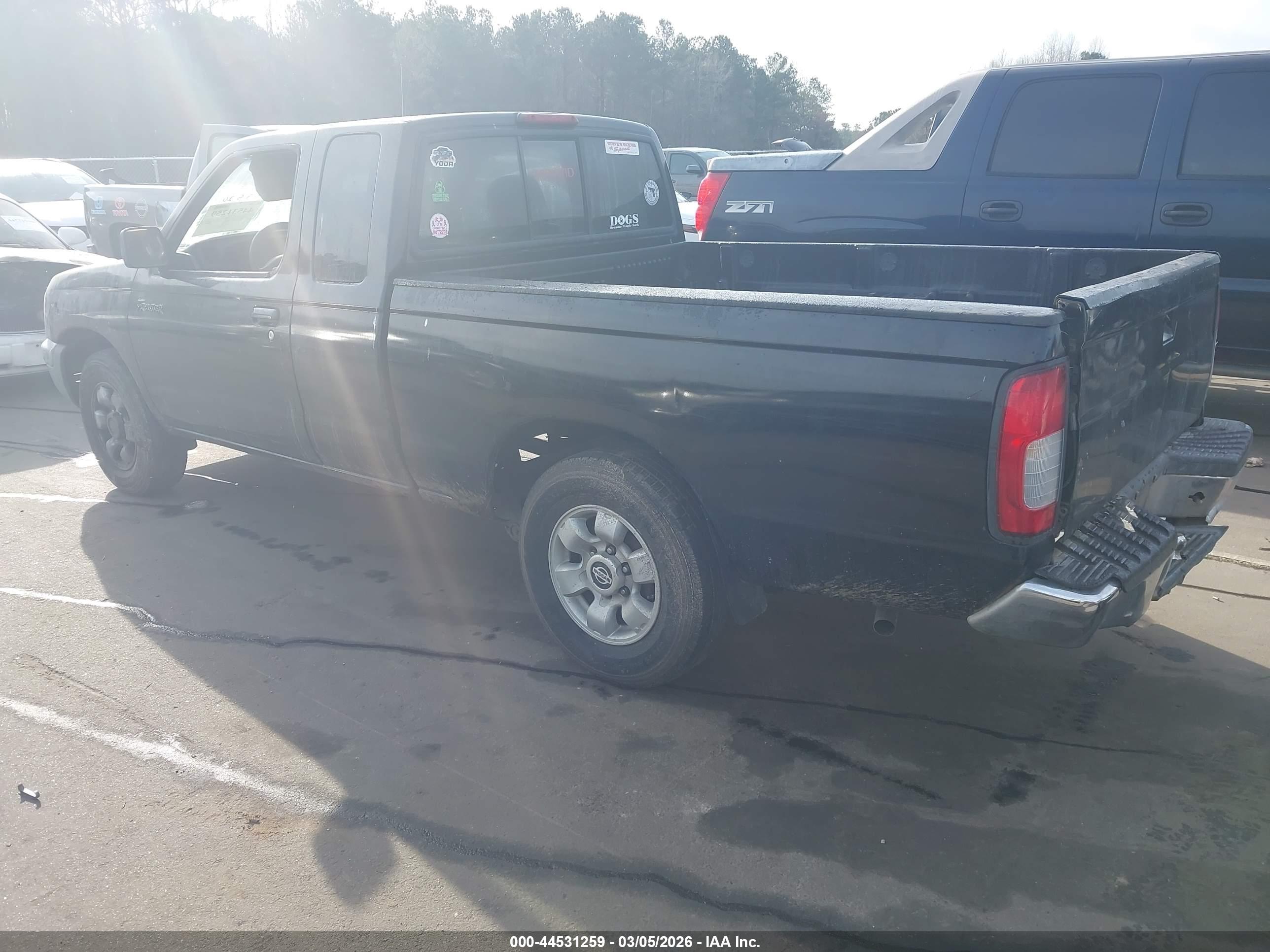 NISSAN FRONTIER image 3