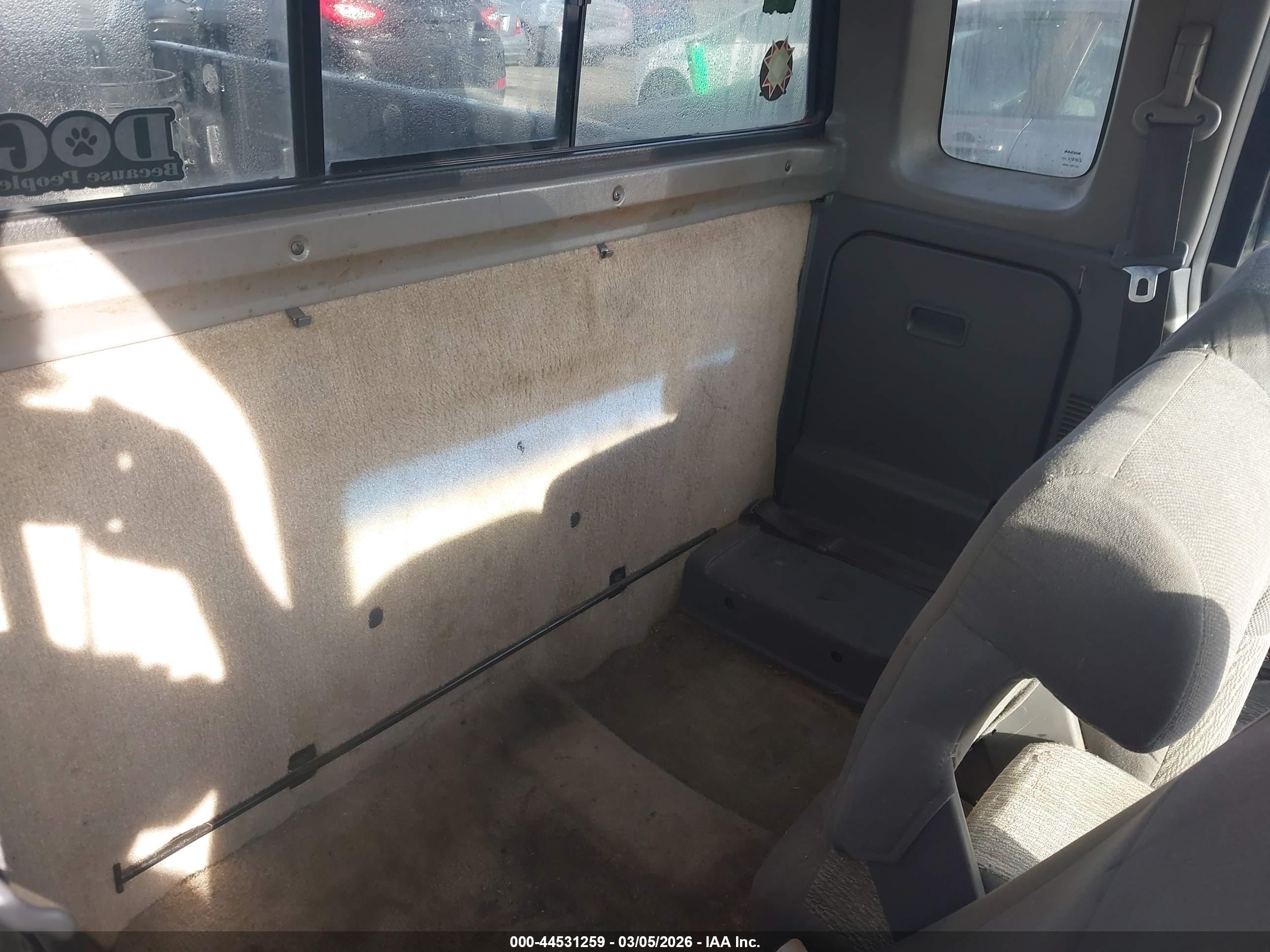 NISSAN FRONTIER image 8
