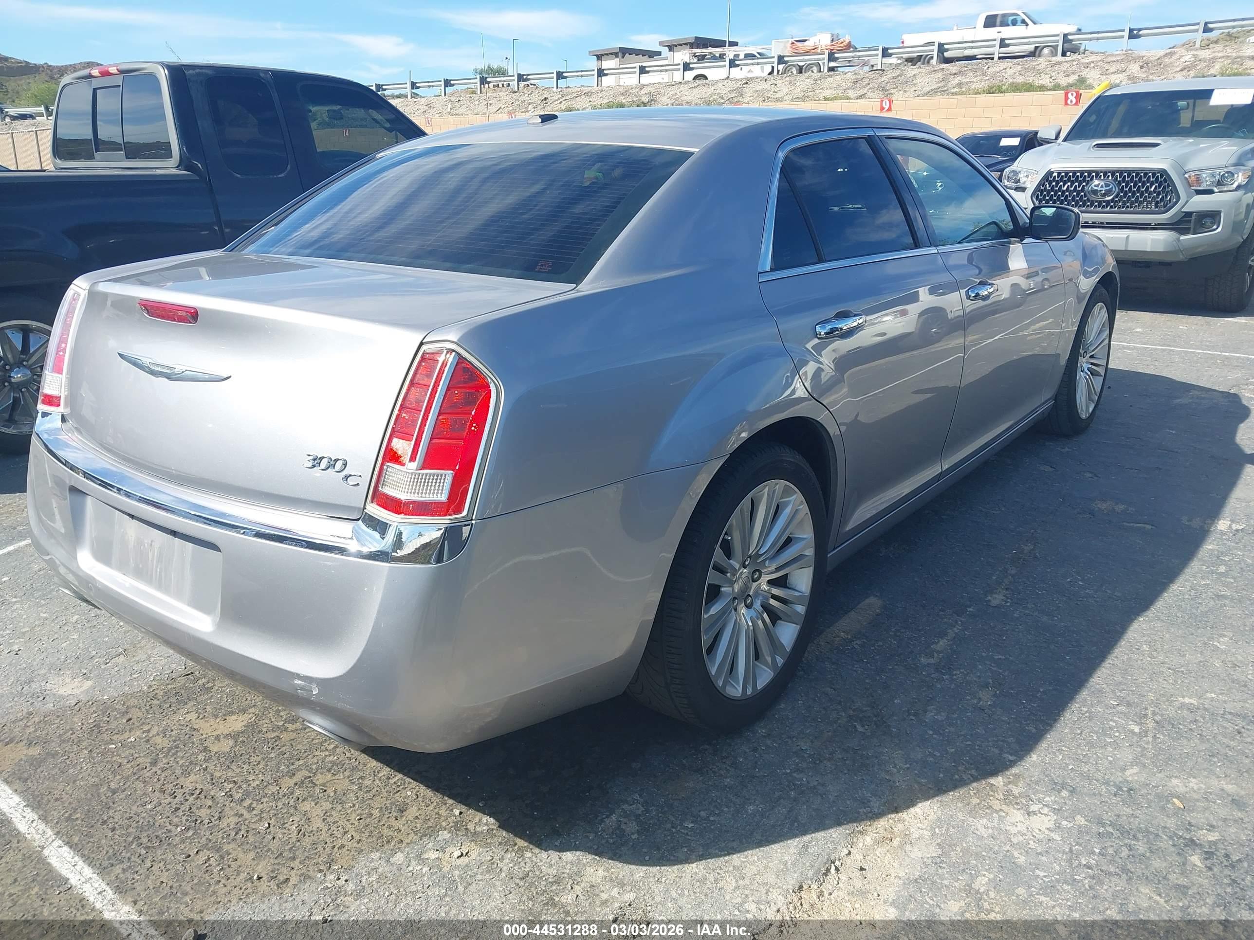 CHRYSLER 300C image 4