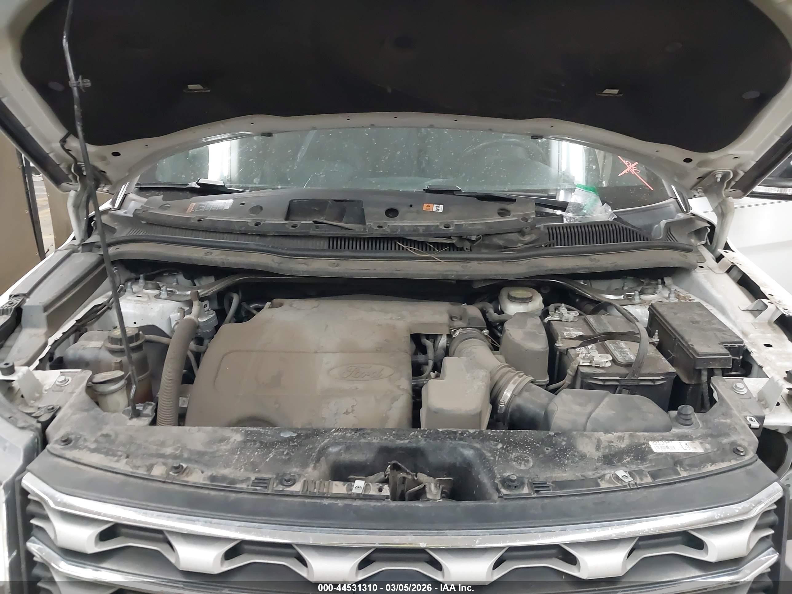 FORD EXPLORER image 10