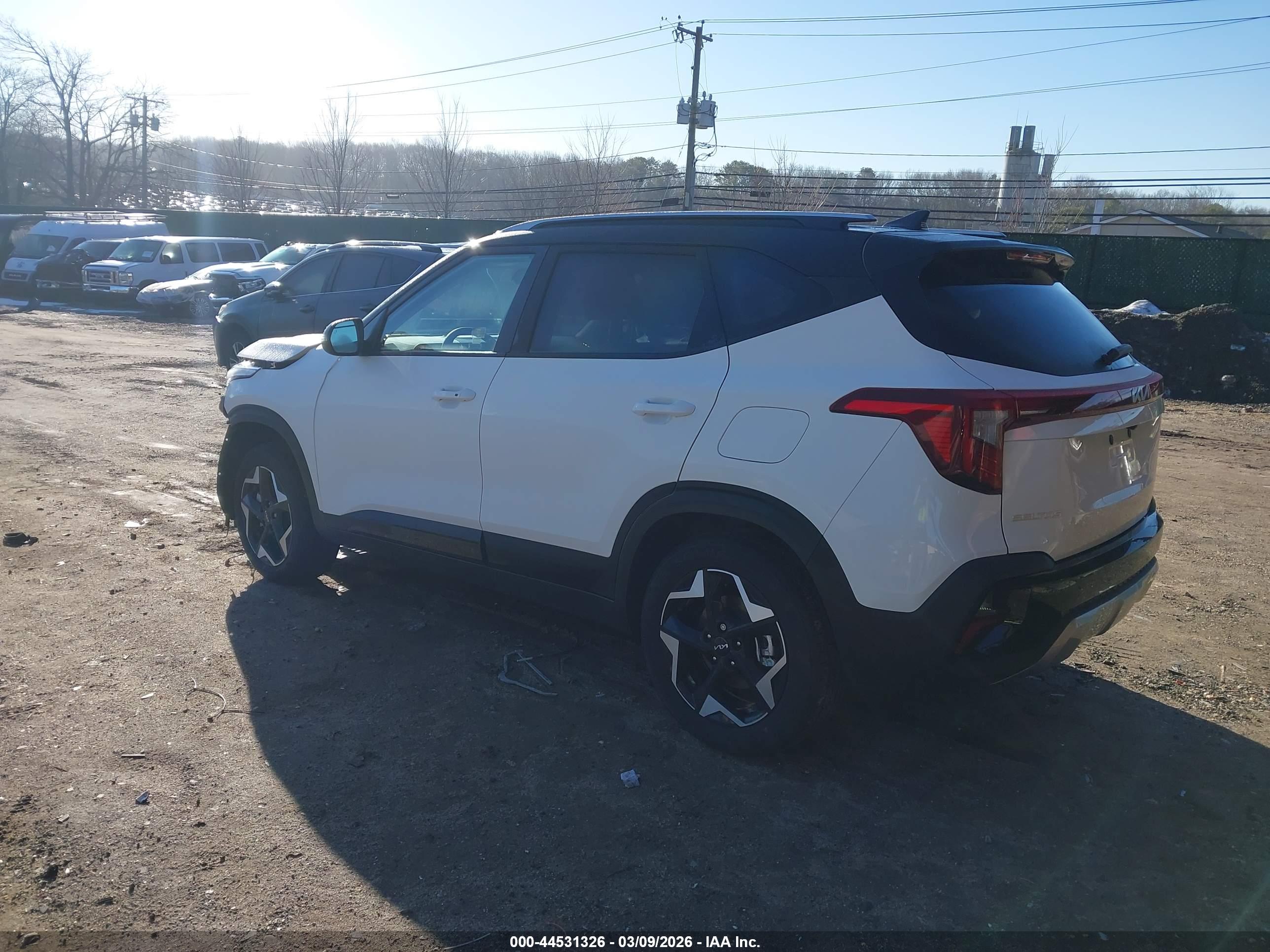 KIA SELTOS image 3