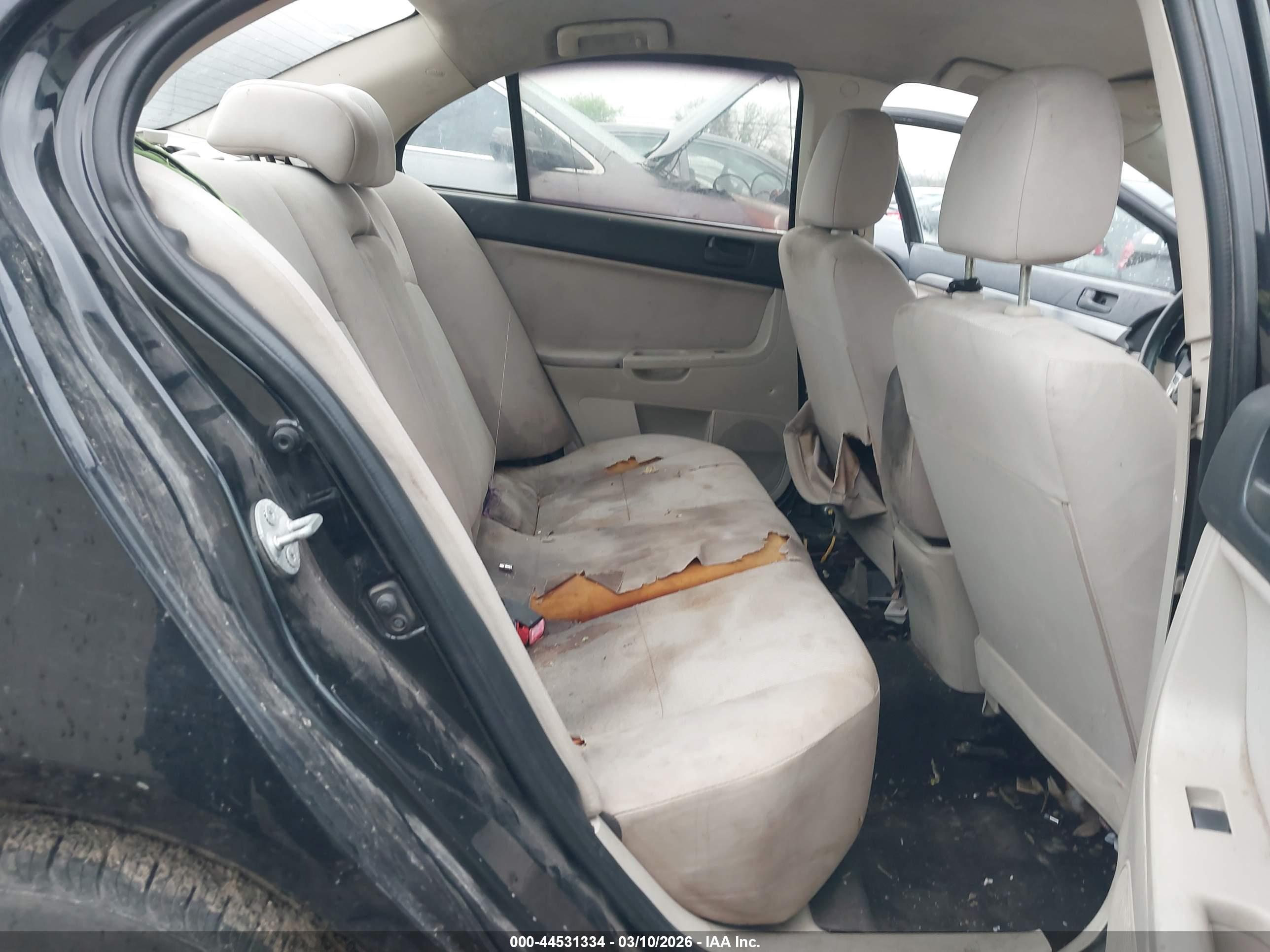 MITSUBISHI LANCER image 8