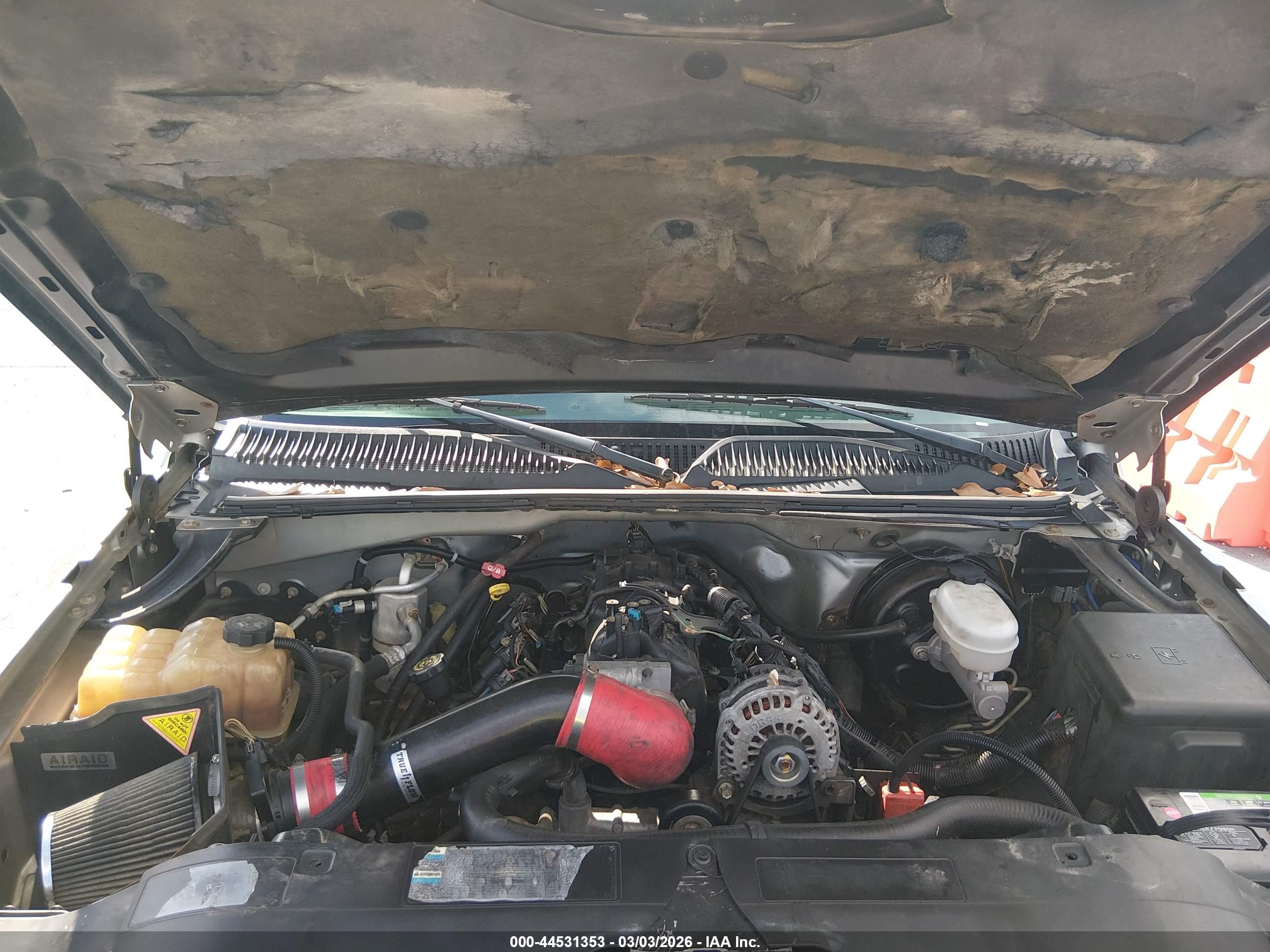 CHEVROLET SILVERADO image 10