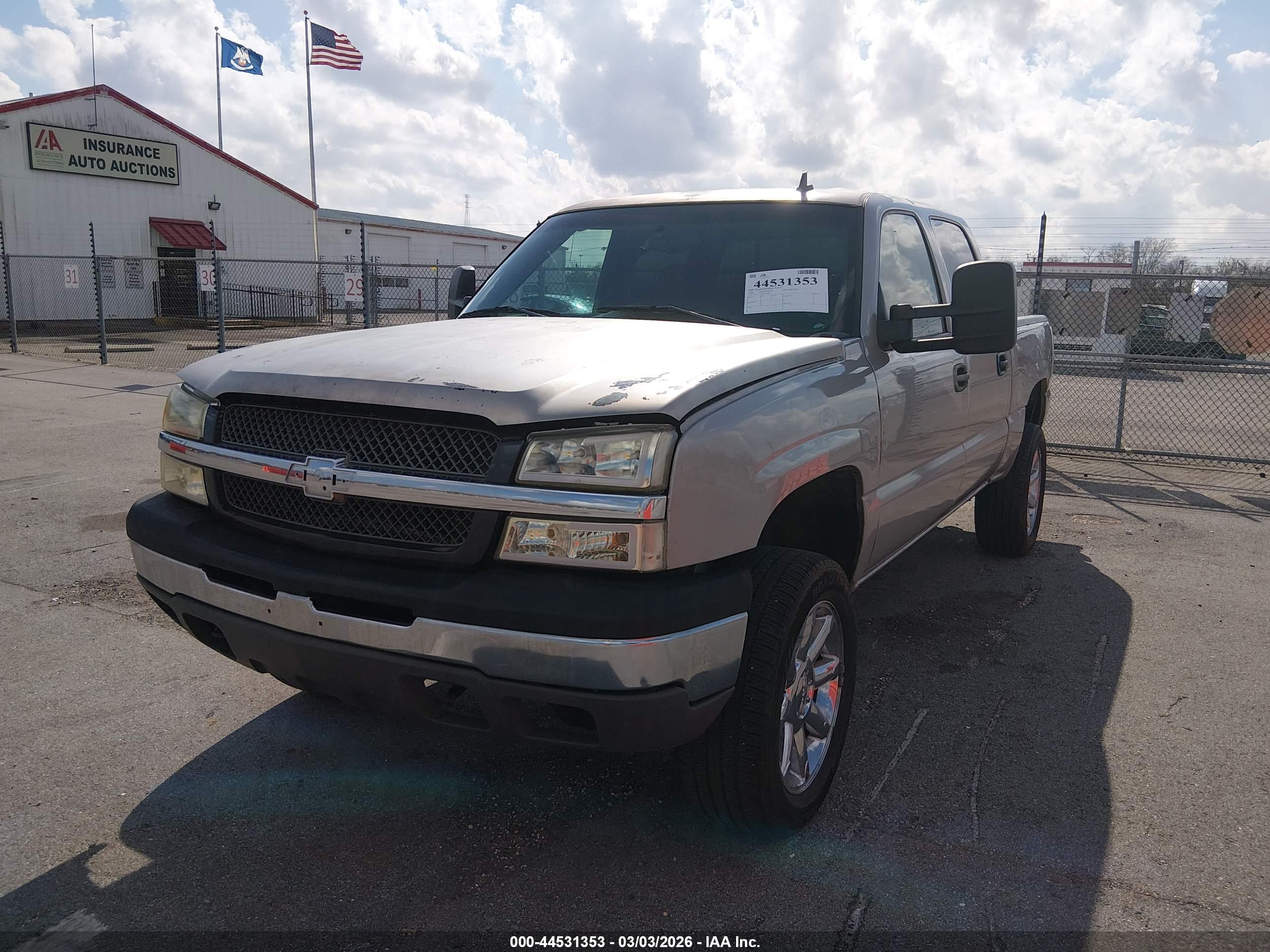 CHEVROLET SILVERADO image 2