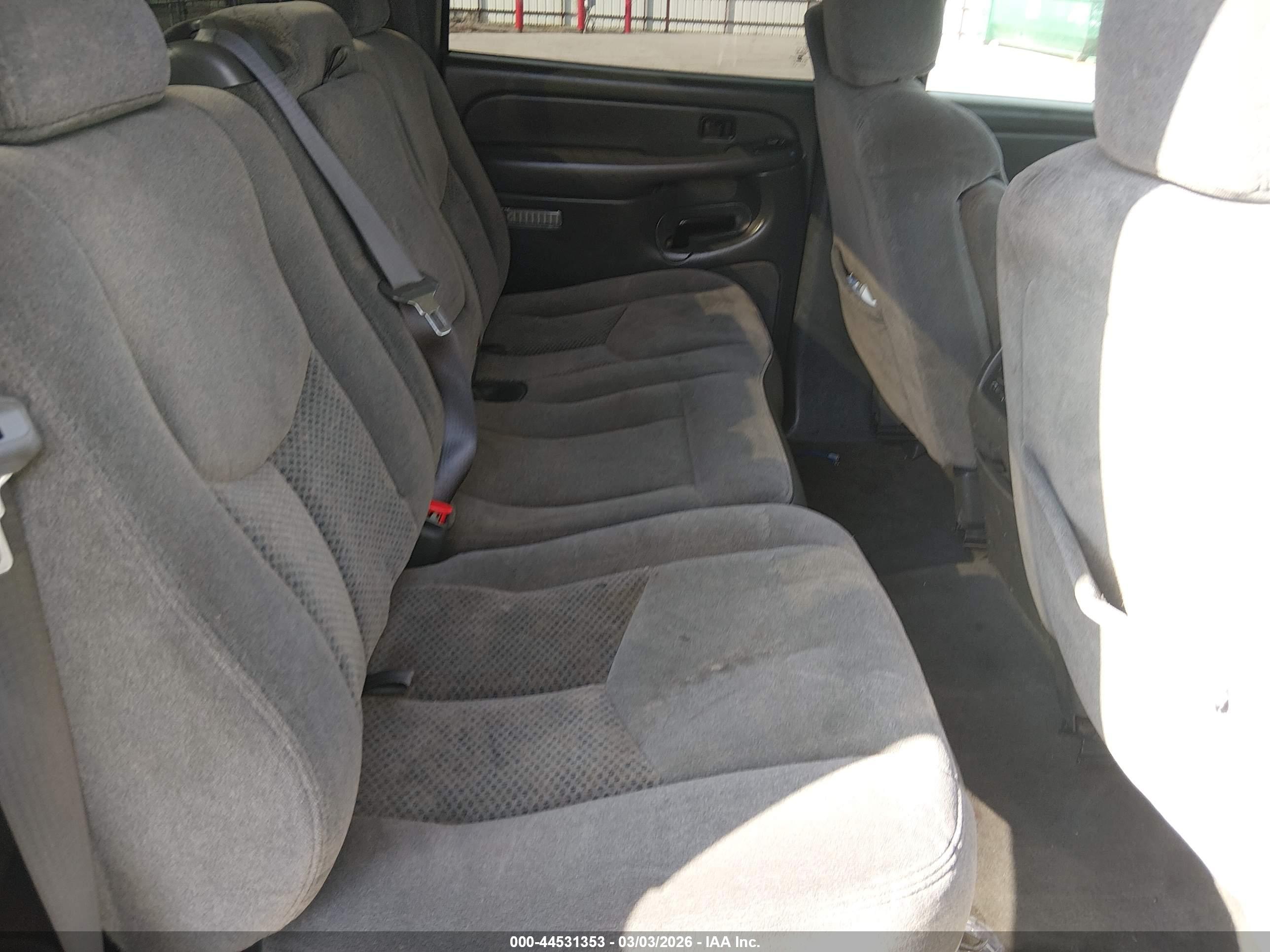 CHEVROLET SILVERADO image 8