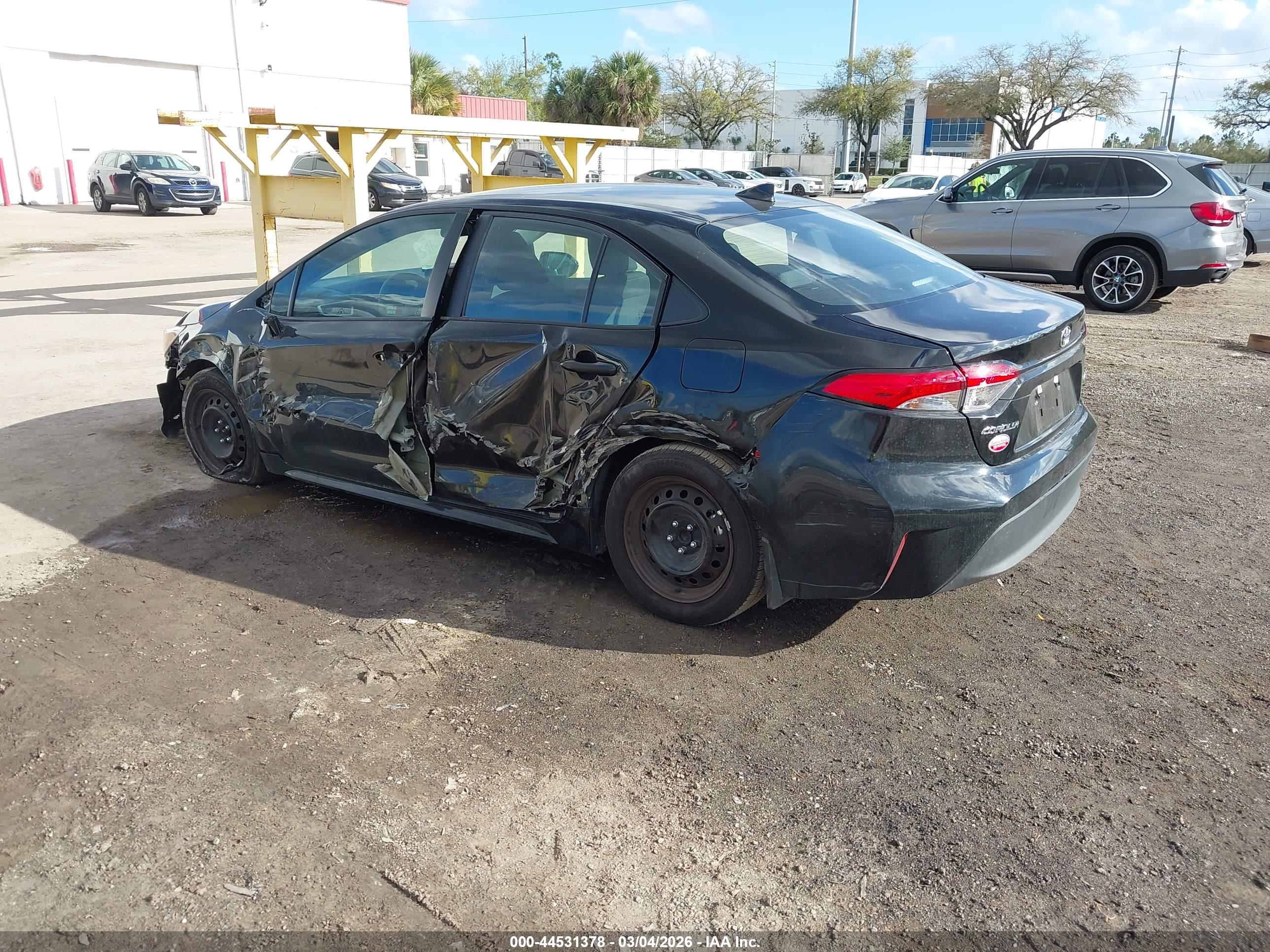 TOYOTA COROLLA image 3
