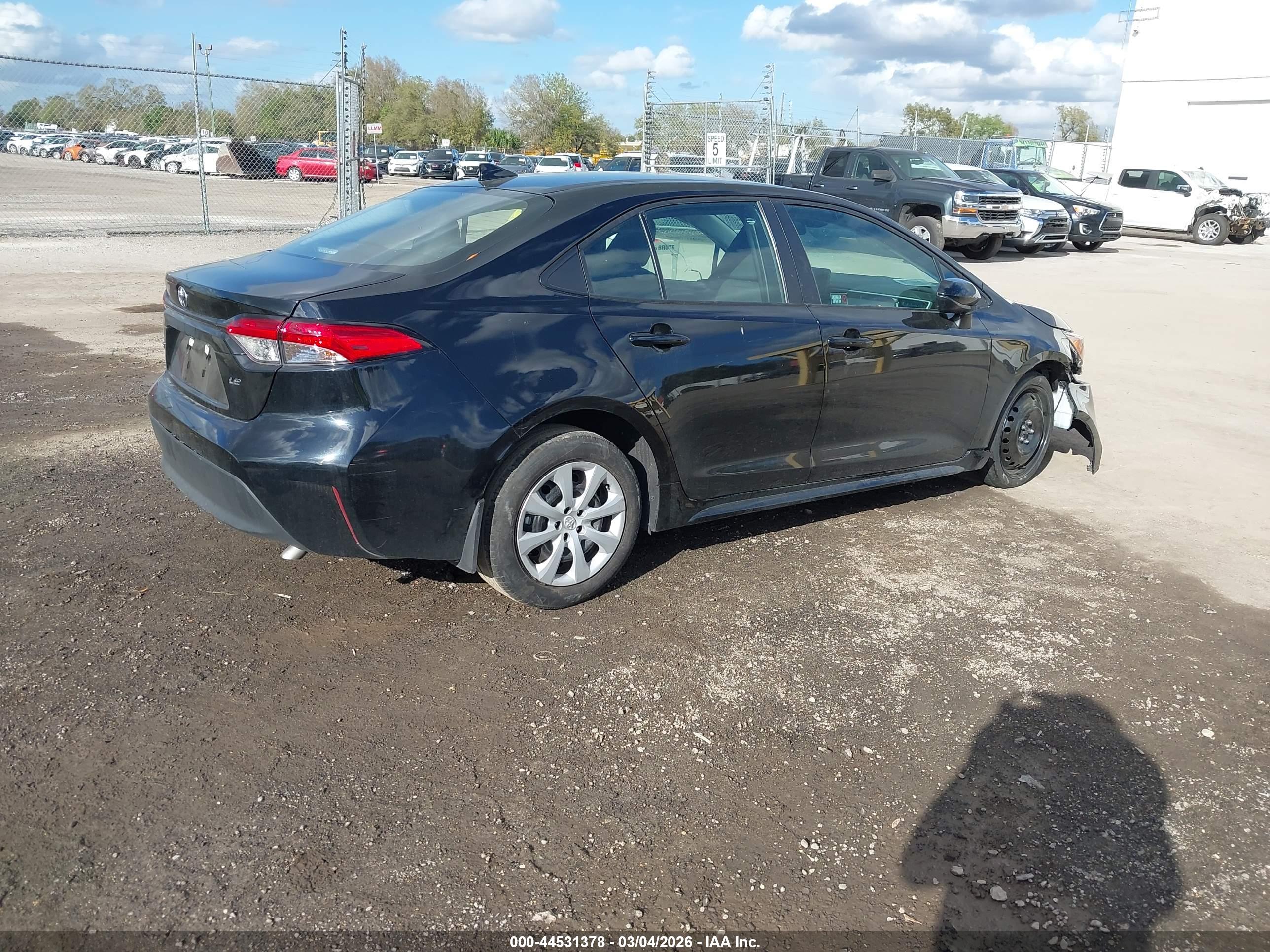TOYOTA COROLLA image 4
