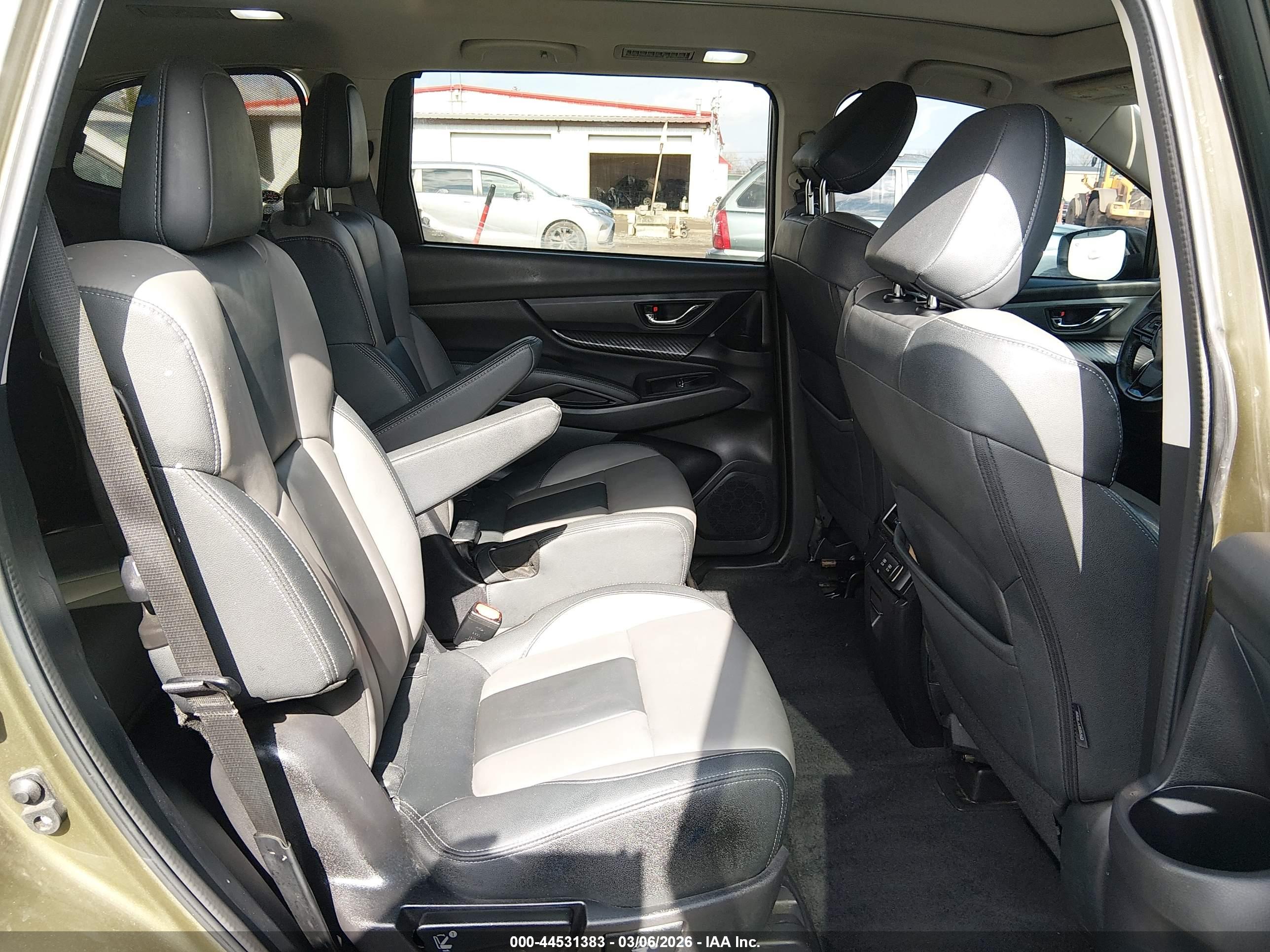 SUBARU ASCENT image 8