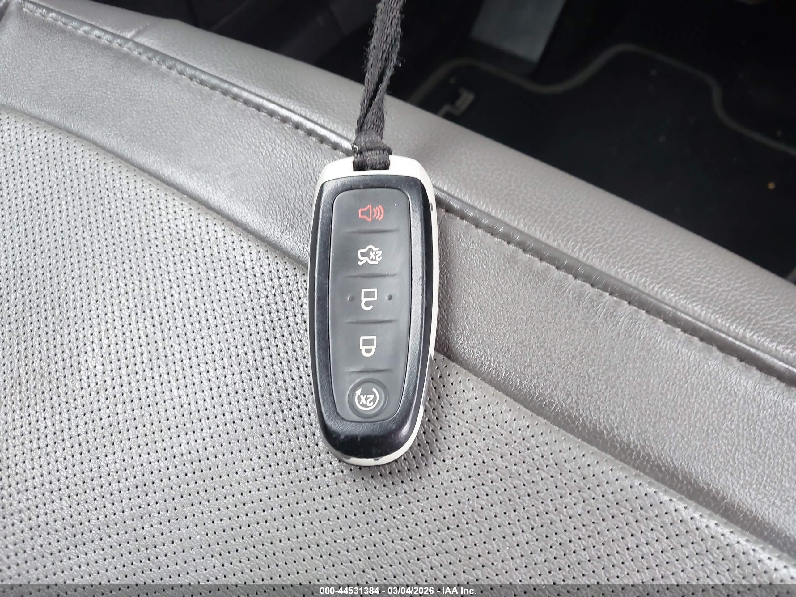 FORD FLEX image 11