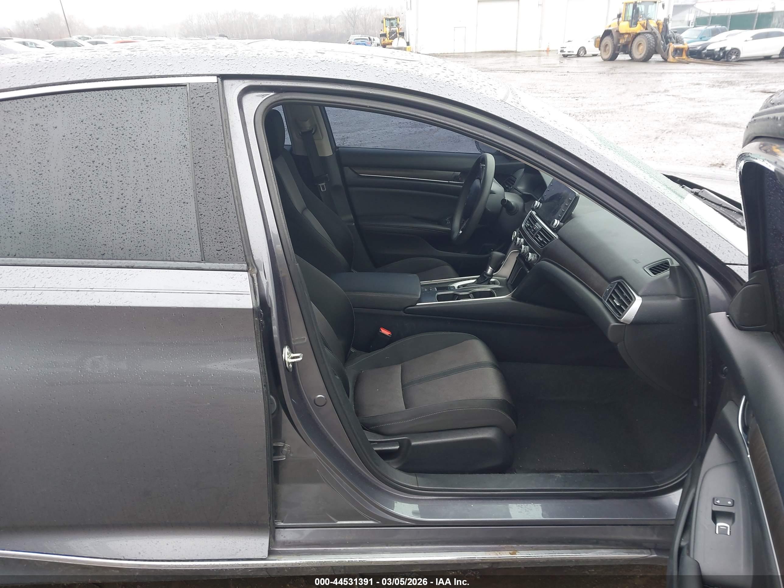 HONDA ACCORD image 5