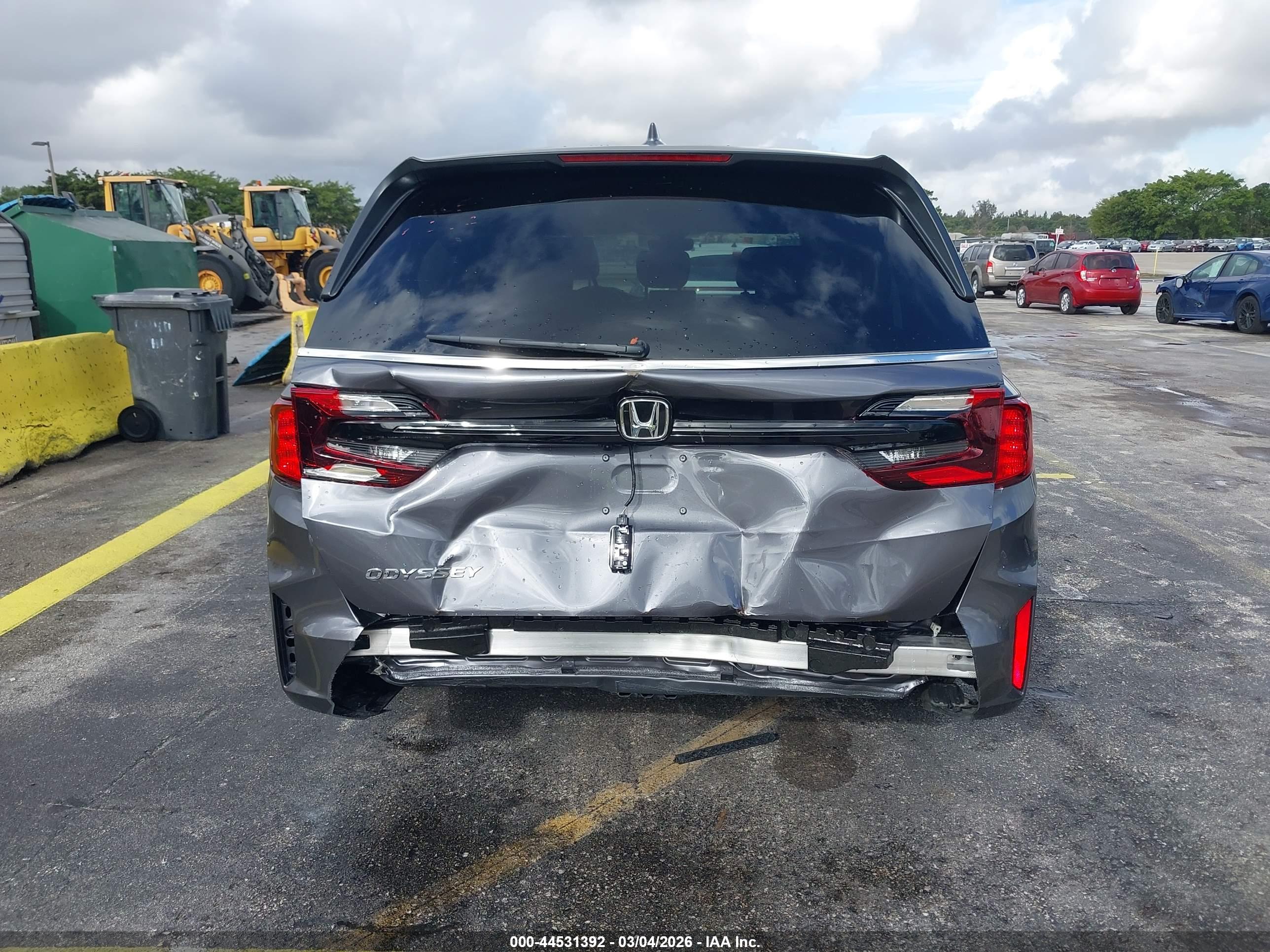 HONDA ODYSSEY image 6