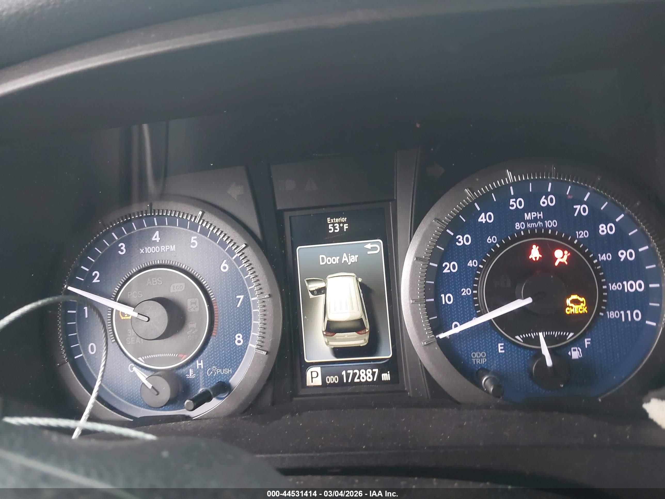 TOYOTA SIENNA image 7