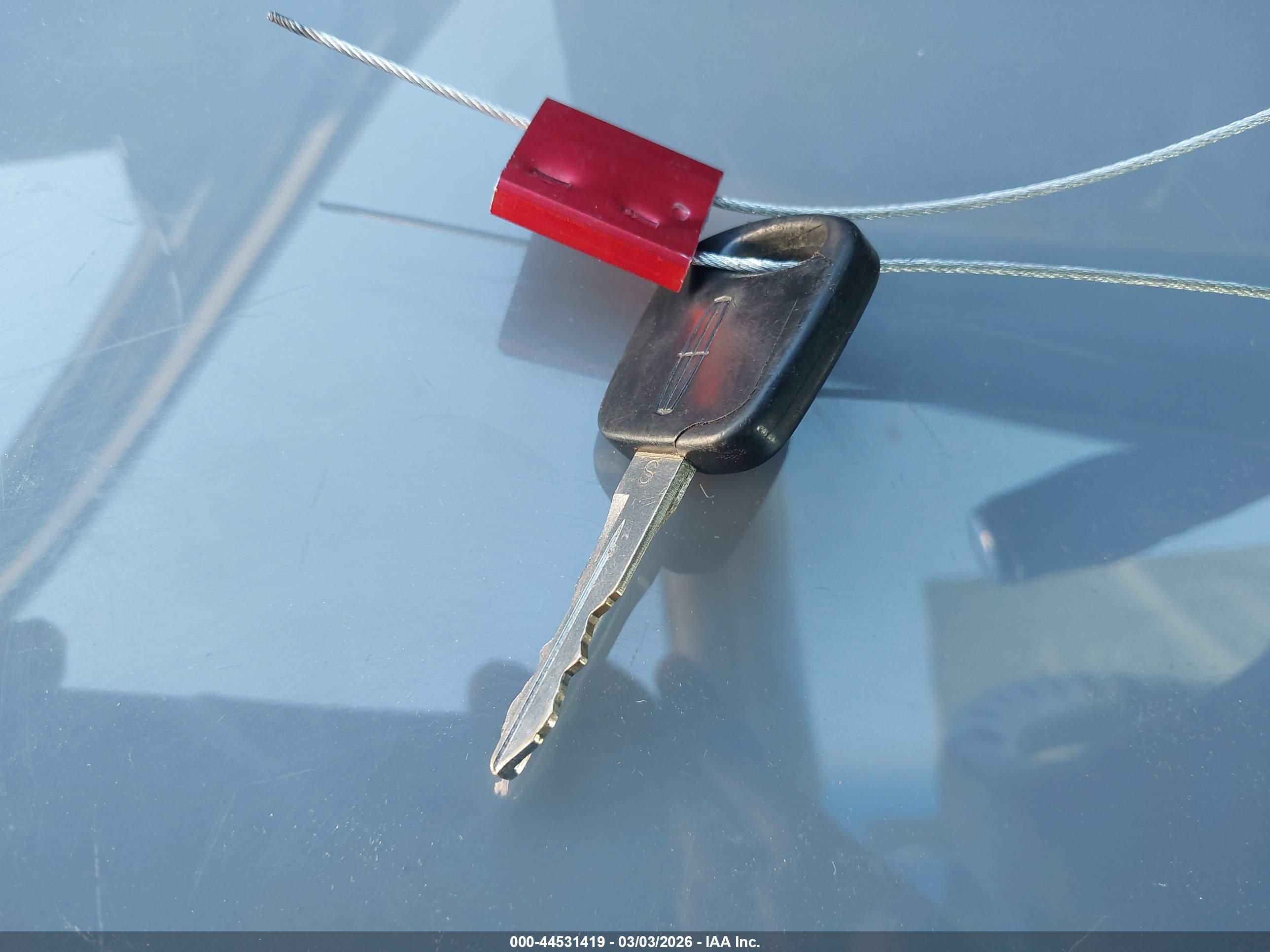 LINCOLN CONTINENTAL image 11