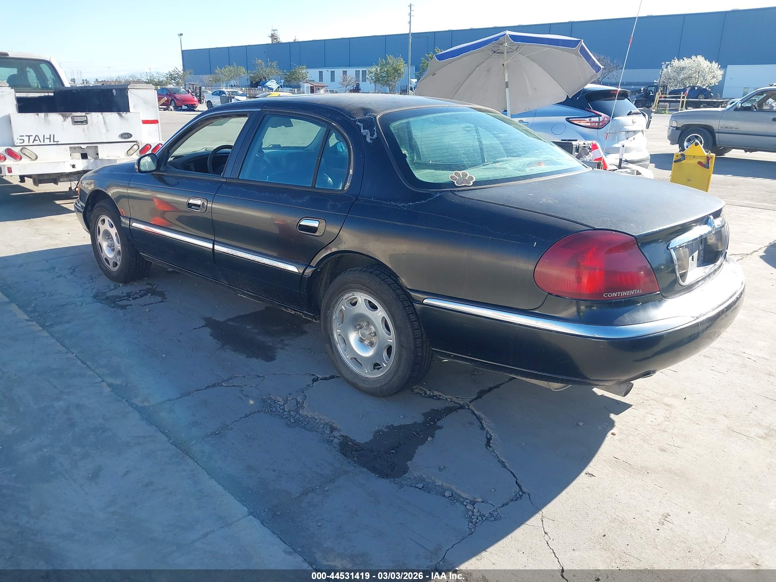LINCOLN CONTINENTAL image 3