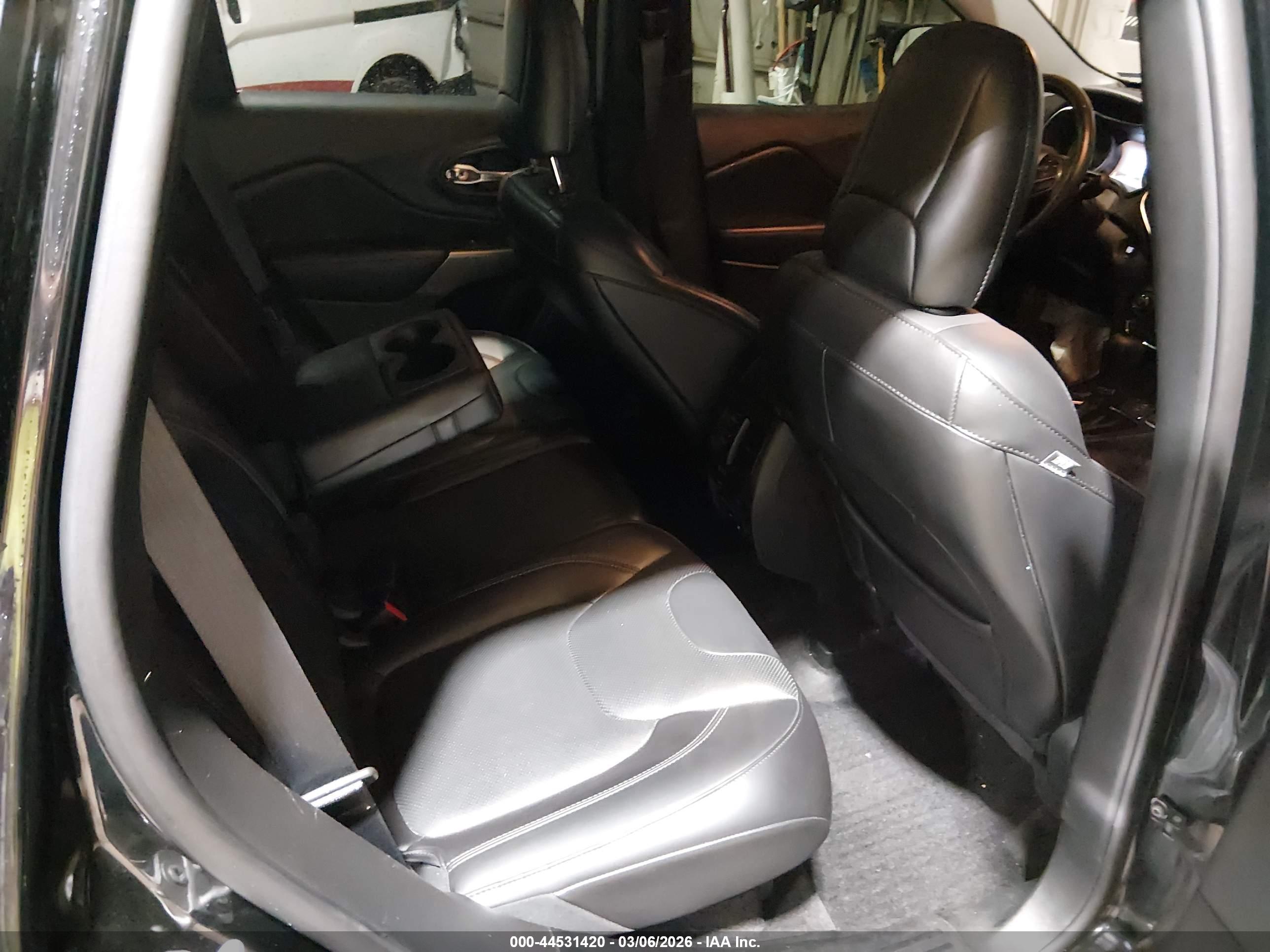 JEEP CHEROKEE image 8