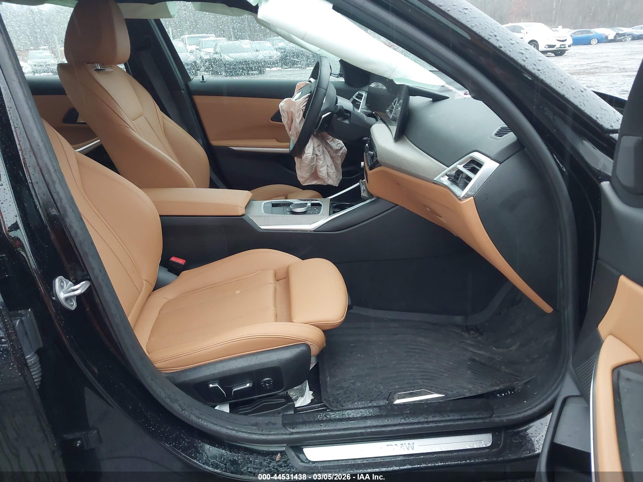 BMW 330I image 5