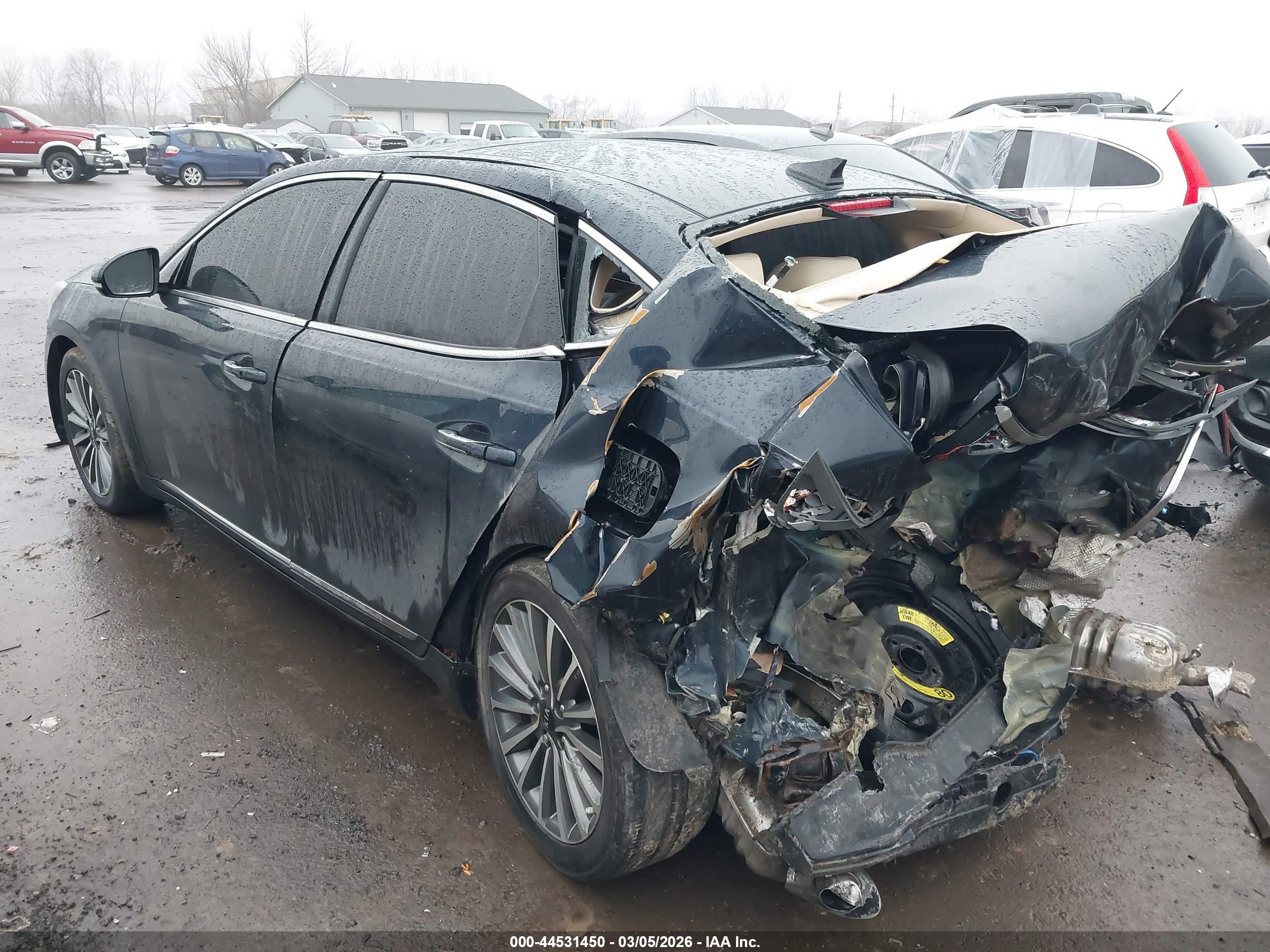KIA CADENZA image 3