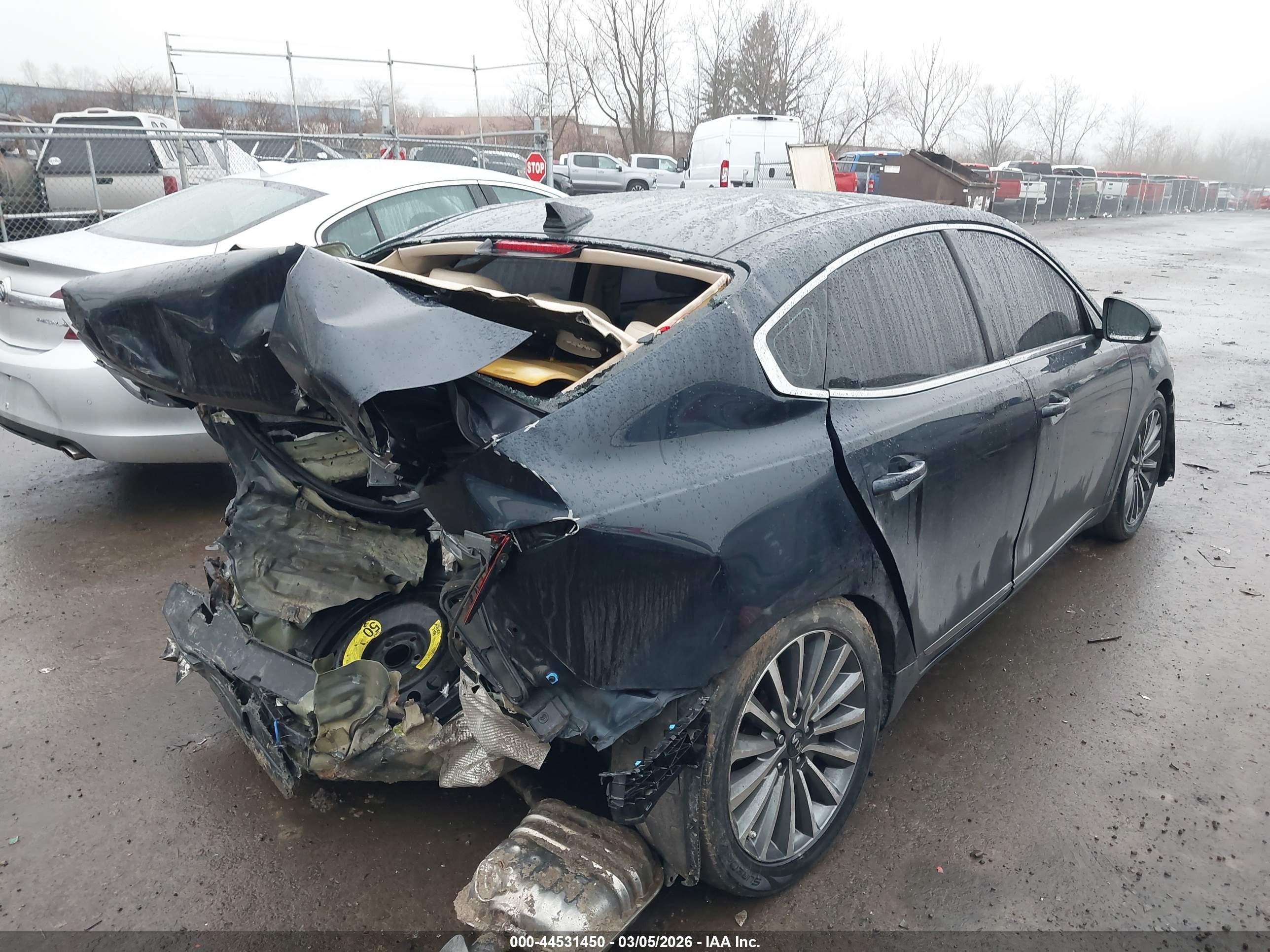 KIA CADENZA image 4