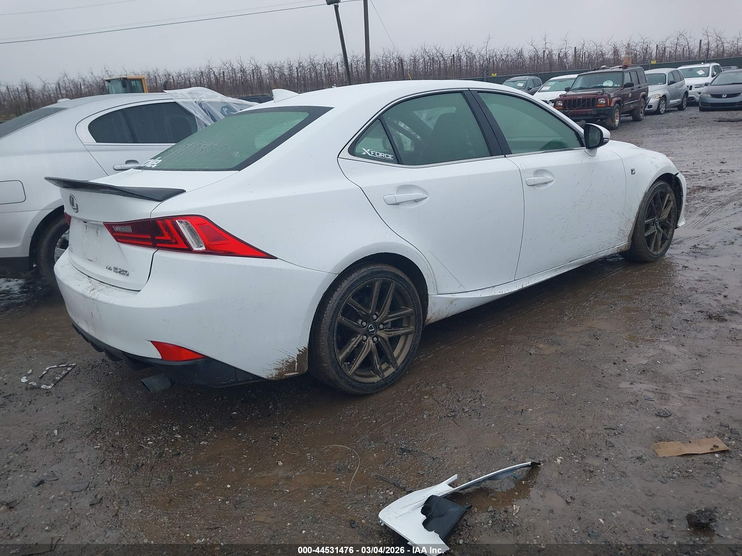LEXUS IS image 4