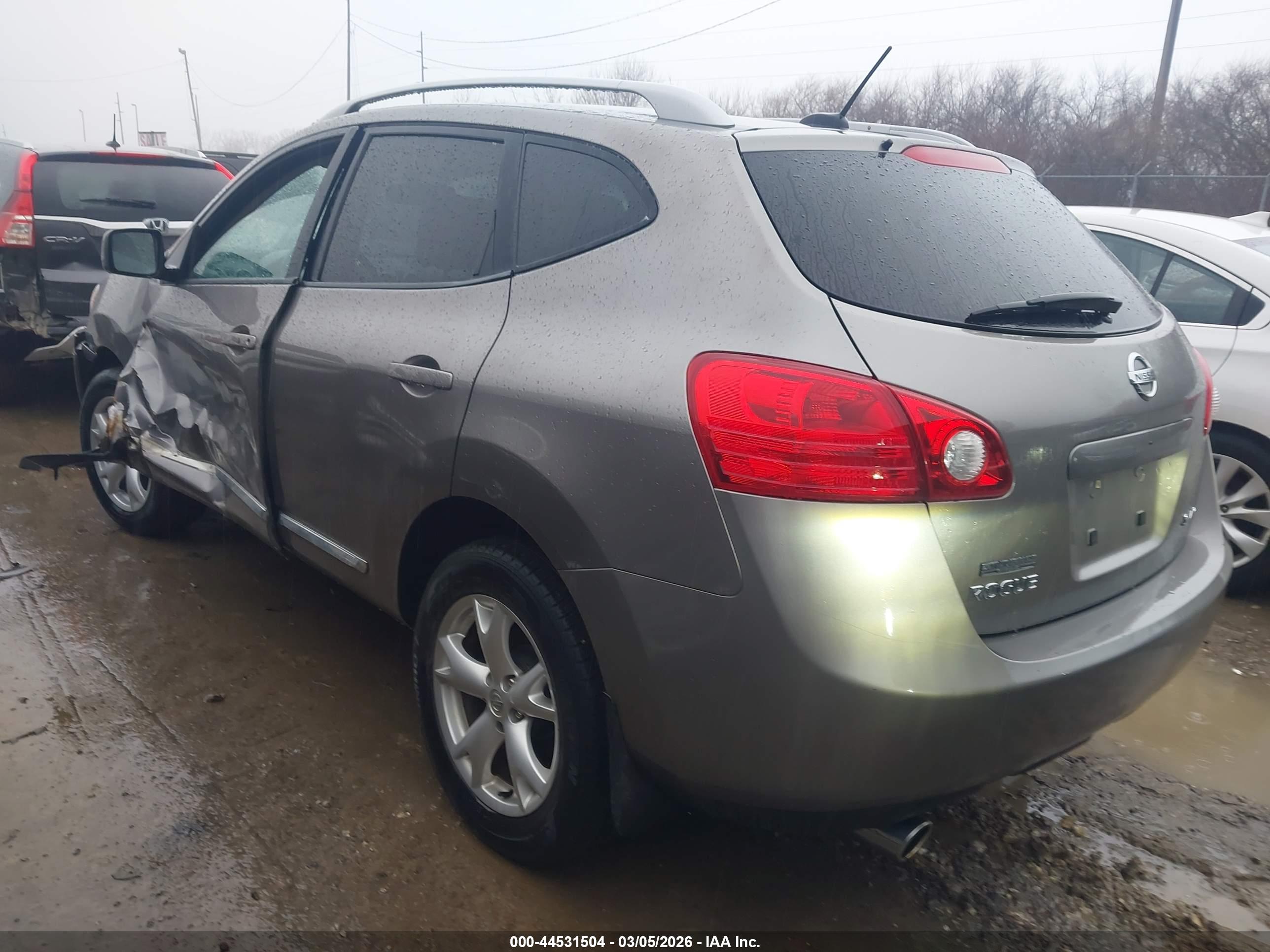NISSAN ROGUE image 3
